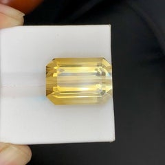 20.35 Carat Natural Loose Bicolor Yellow Citrine Emerald Cut Brazilian Gemstone
