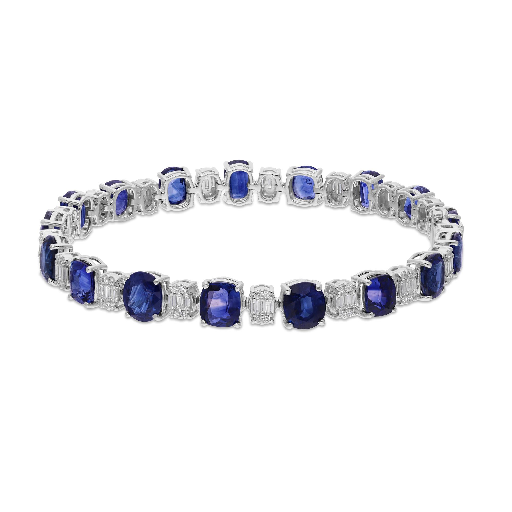 Modern 20.36 Carat Blue Sapphire 1.31 Carat SI/H Diamond Bracelet 18 Karat White Gold For Sale