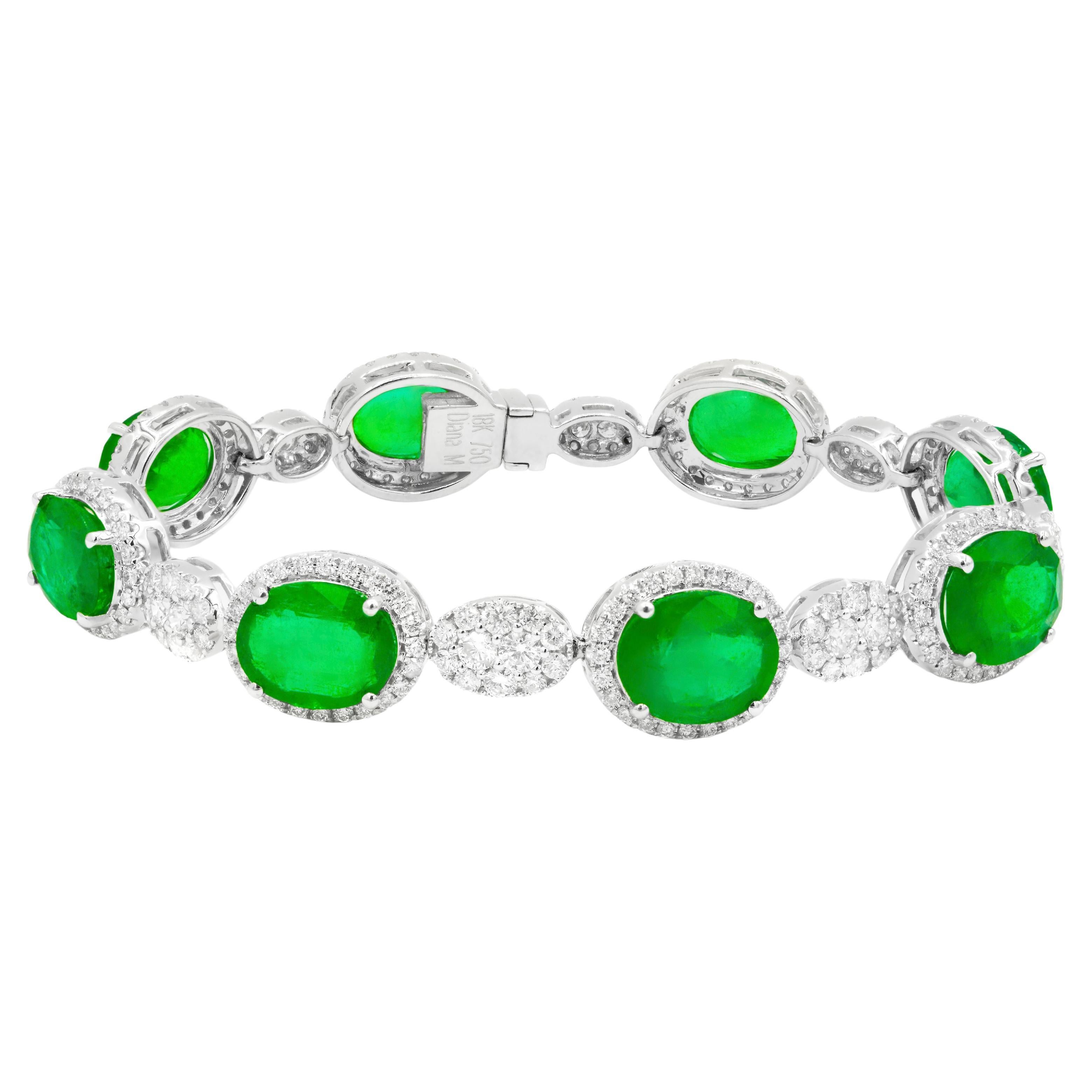 Diana M. 20.37 Carat Oval Cut Emerald and Diamond Bracelet For Sale