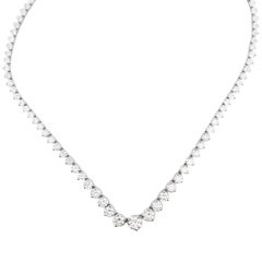 20.38ct Diamond 18k Gold Graduated Tennis Necklace