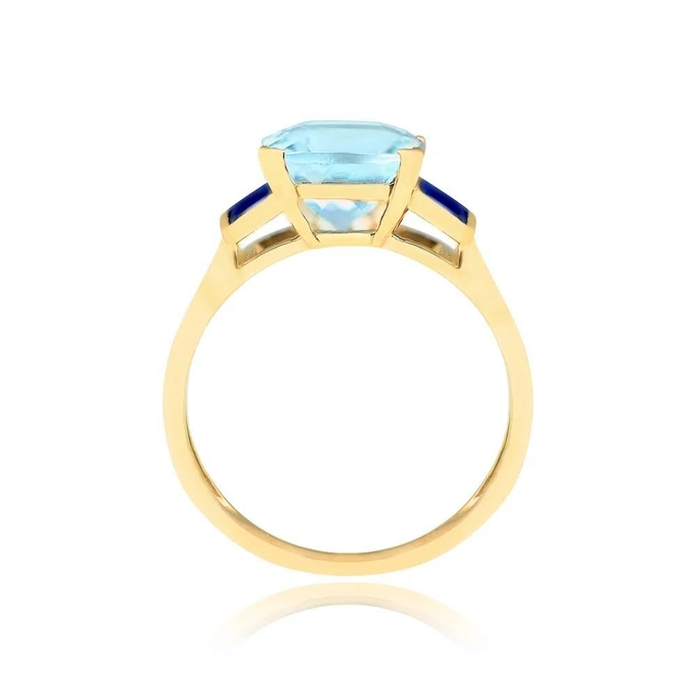 2.03ct Cushion Cut Aquamarine Engagement Ring, Yellow Gold In Excellent Condition For Sale In New York, NY
