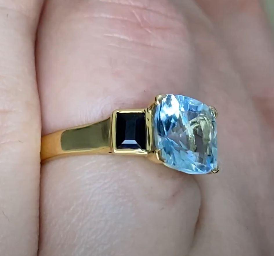 2.03ct Cushion Cut Aquamarine Engagement Ring, Yellow Gold For Sale 1