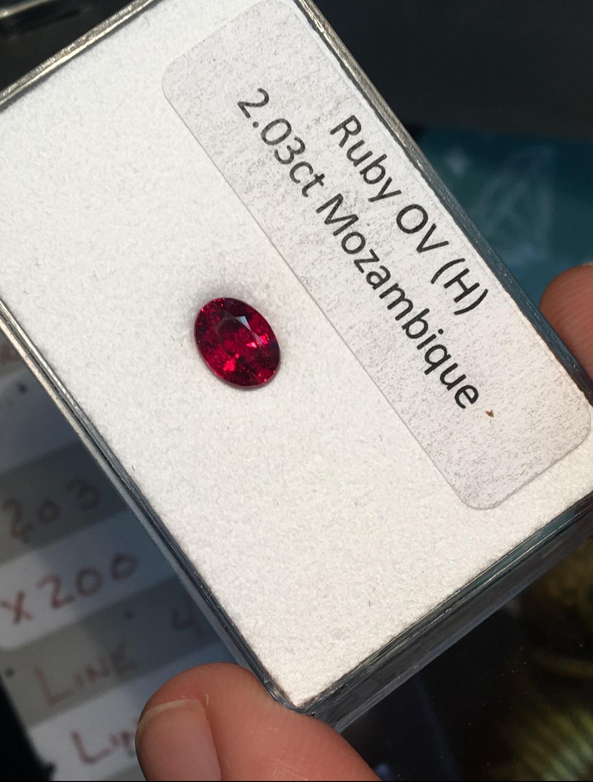 2.03ct oval, Mozambique Ruby ring. GIA certified. In New Condition For Sale In Los Angeles, CA
