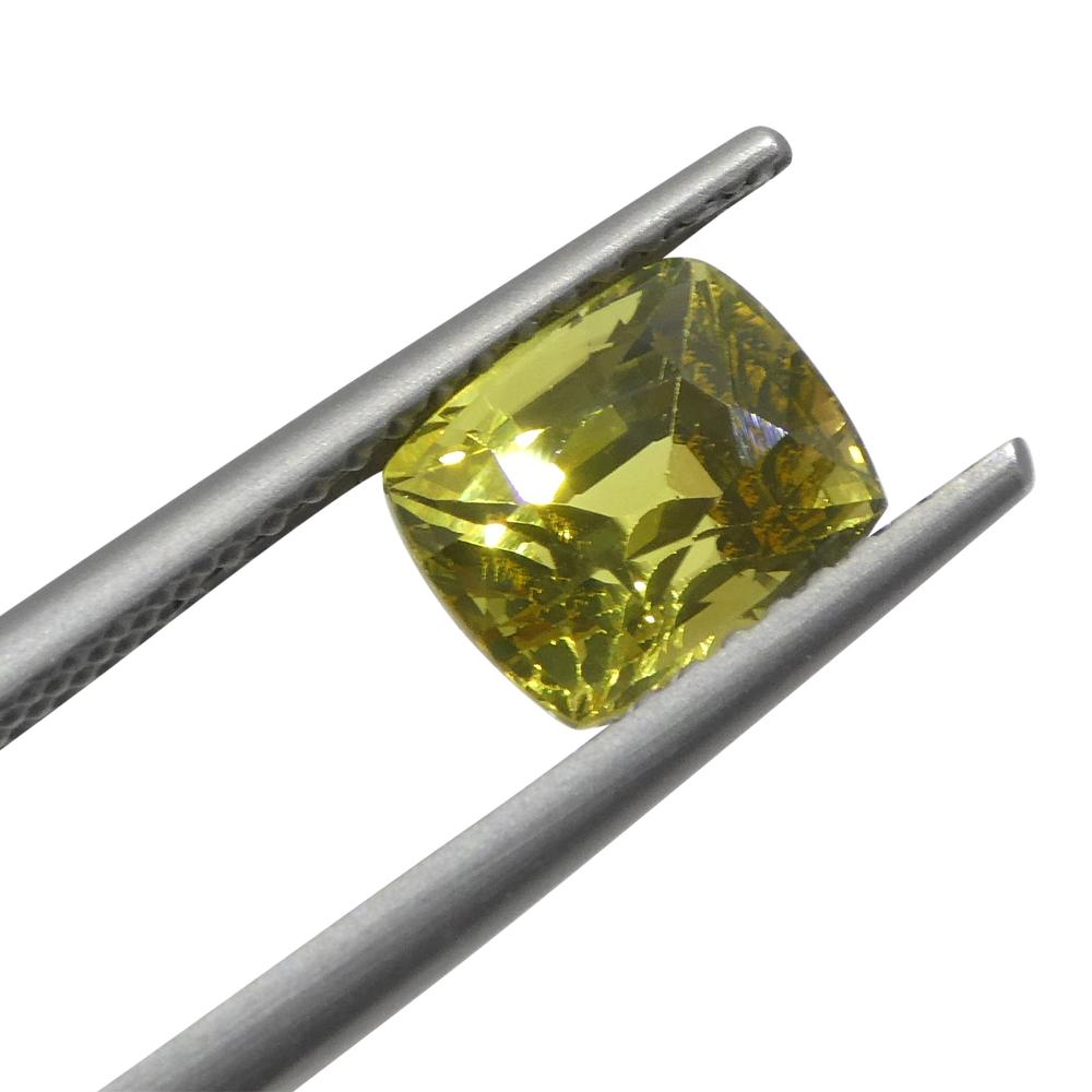 Rechteckiger gelber Chrysoberyll mit 2,03 Karat im Kissenschliff aus Brasilien (Brillantschliff) im Angebot