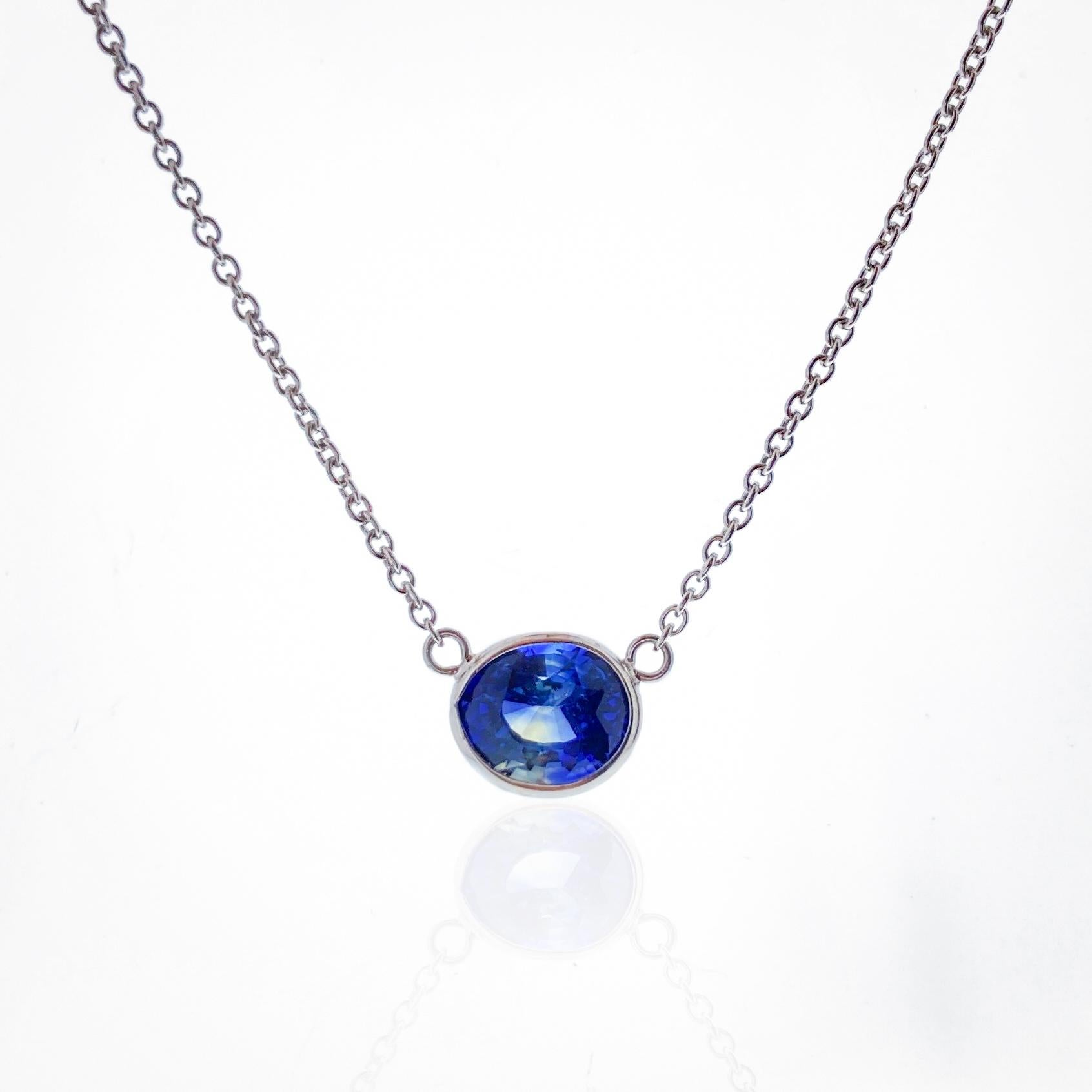 Oval Cut 2.04 Carat Blue Oval Sapphire Fashion Necklaces In 14K White Gold For Sale