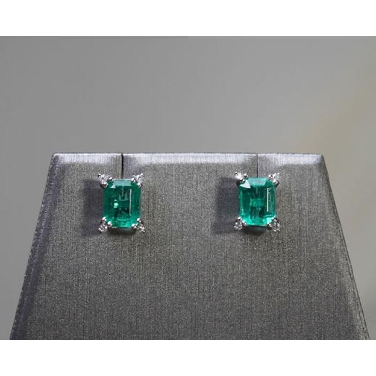 Women's 2.04 Carat Emerald Emerald-Cut Studs 7x5 For Sale