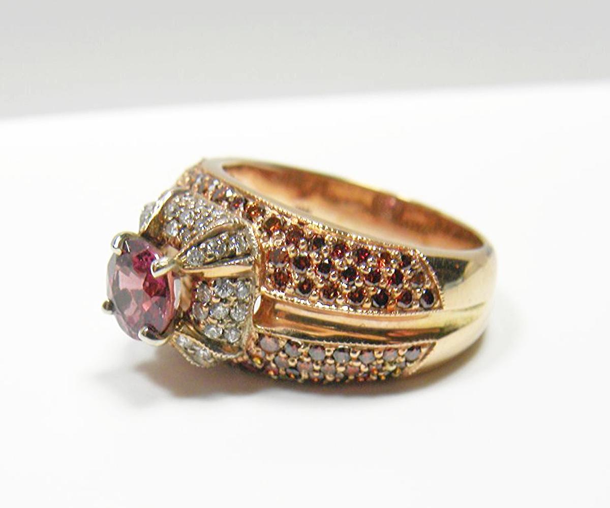 Contemporary 2.04 Carat Padparadscha Sapphire Diamond Ring Rose Gold For Sale