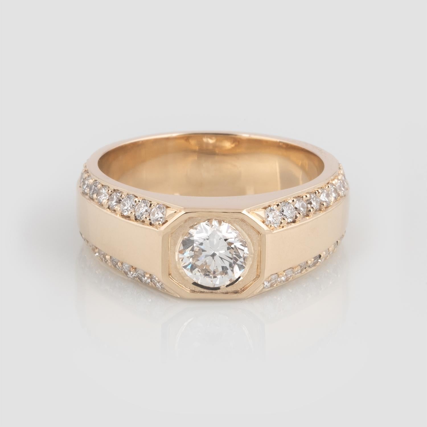 Brilliant Cut 2.04 Carat Reclaimed Diamond Men's Yellow Gold Signet Ring For Sale