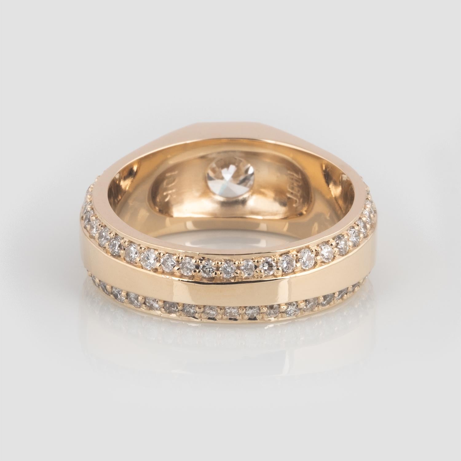 2.04 Carat Reclaimed Diamond Men's Yellow Gold Signet Ring For Sale 3
