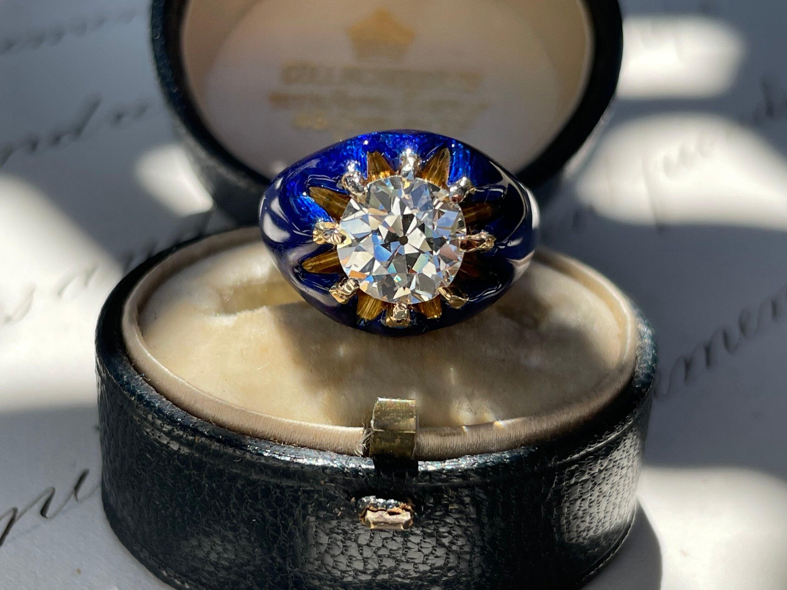 2.04 Carat Solitaire Diamond in Blue Guilloche Enamel Setting For Sale 2