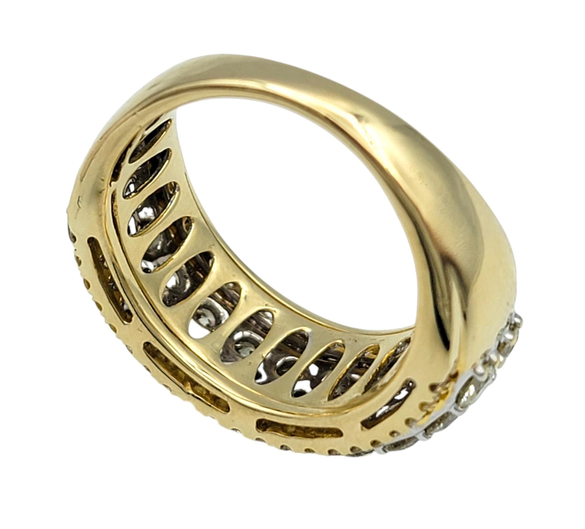 2,04 Karat insgesamt runder Diamant Multi-Row Bandring aus zweifarbigem 14 Karat Gold im Angebot 3