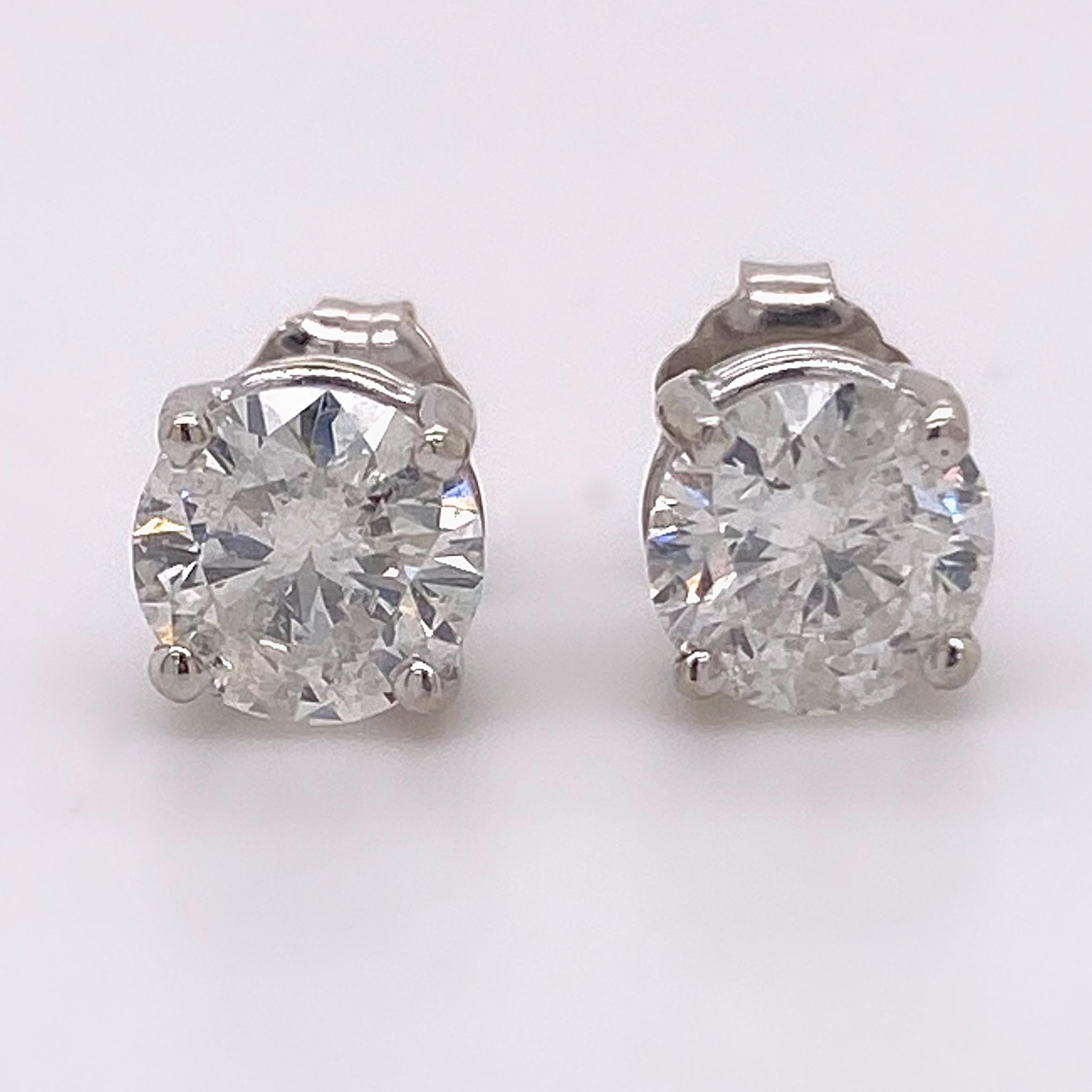 2.04 Carat Round Brilliant Diamond Stud Earrings 14 Karat White Gold In New Condition For Sale In San Diego, CA