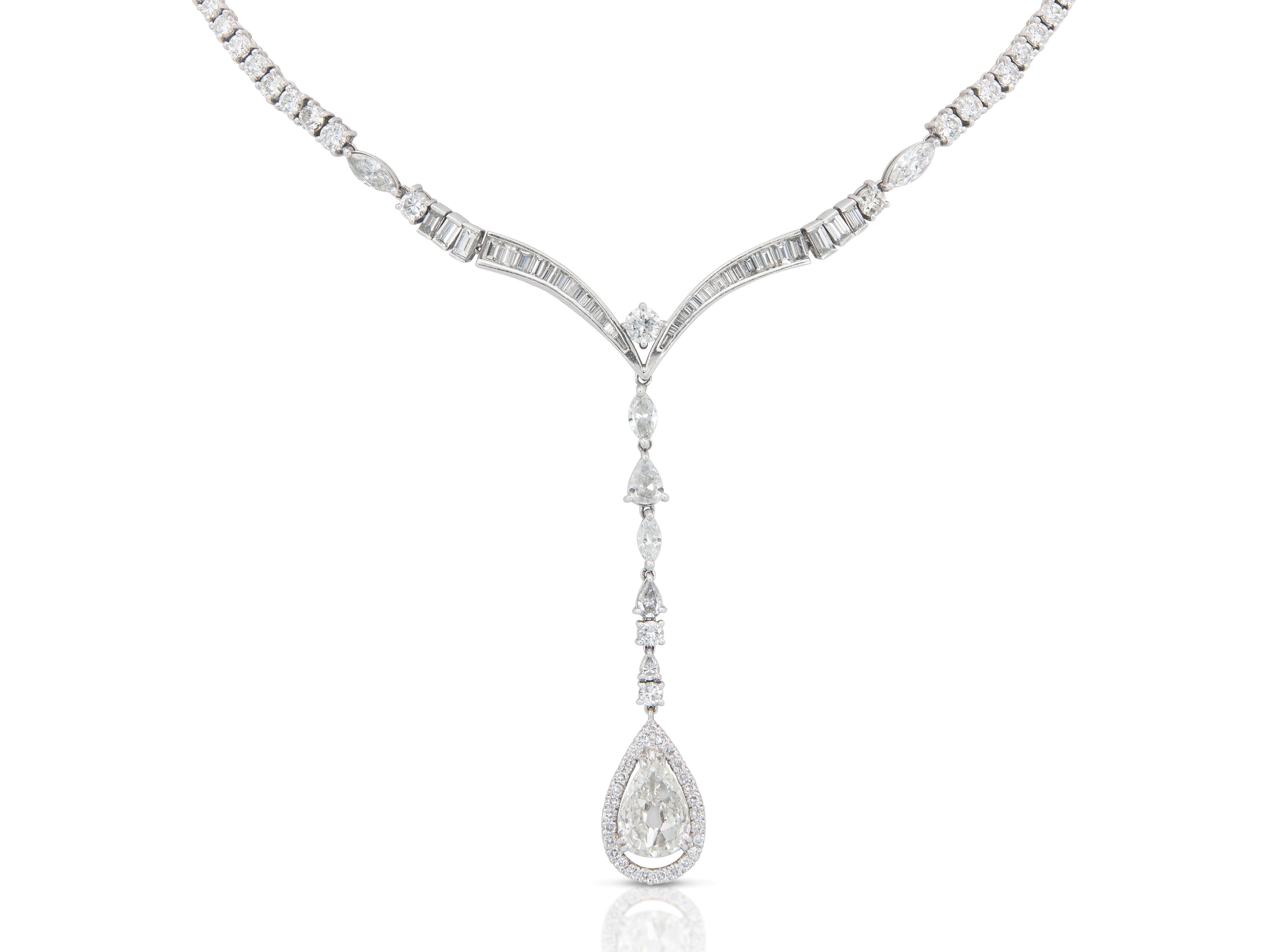 Taglio a goccia 20.40 Carat Diamond Drop Necklace in vendita