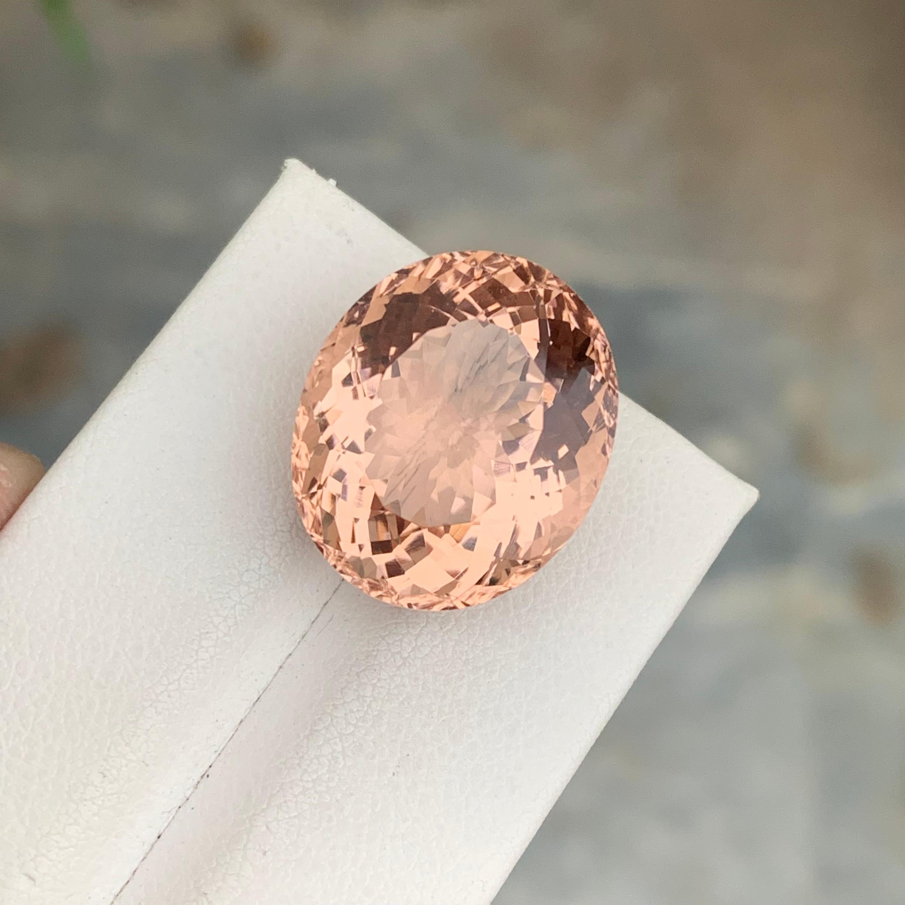 20.40 Carat Natural Peach Color Loose Morganite Oval Shape Gemstone For Sell In New Condition For Sale In Peshawar, PK
