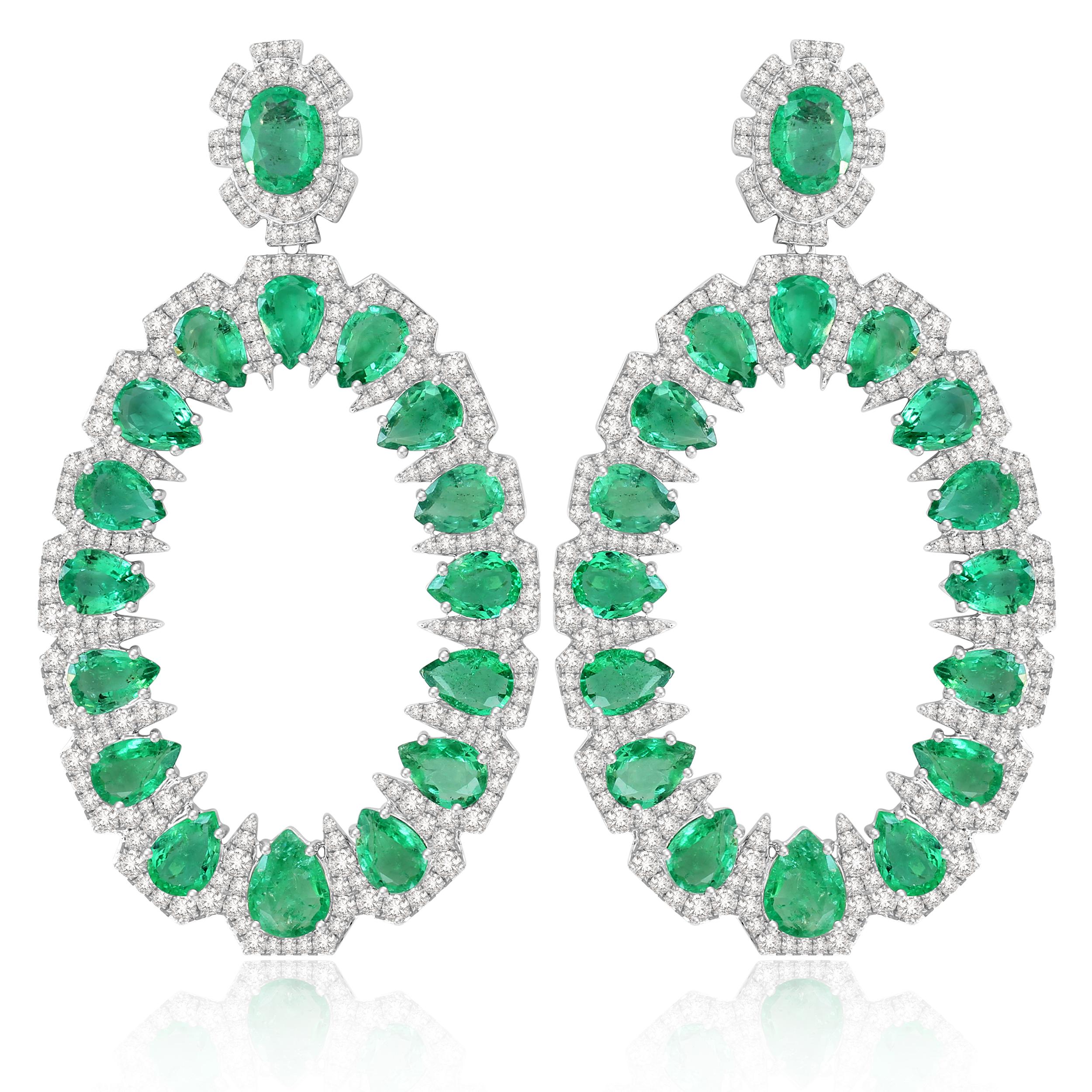 Modern 20.43 Carat Emerald Diamond 14 Karat Gold Earrings