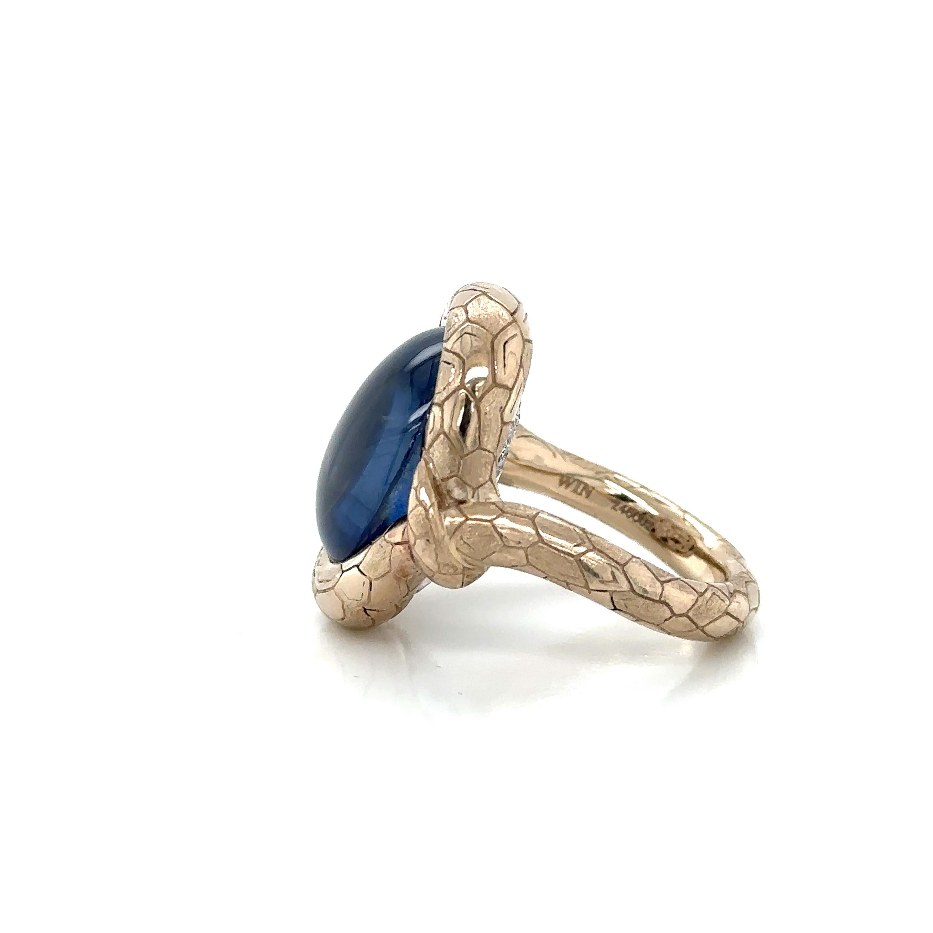 20.43 Carat Sapphire Ring In Excellent Condition For Sale In Malmö, SE