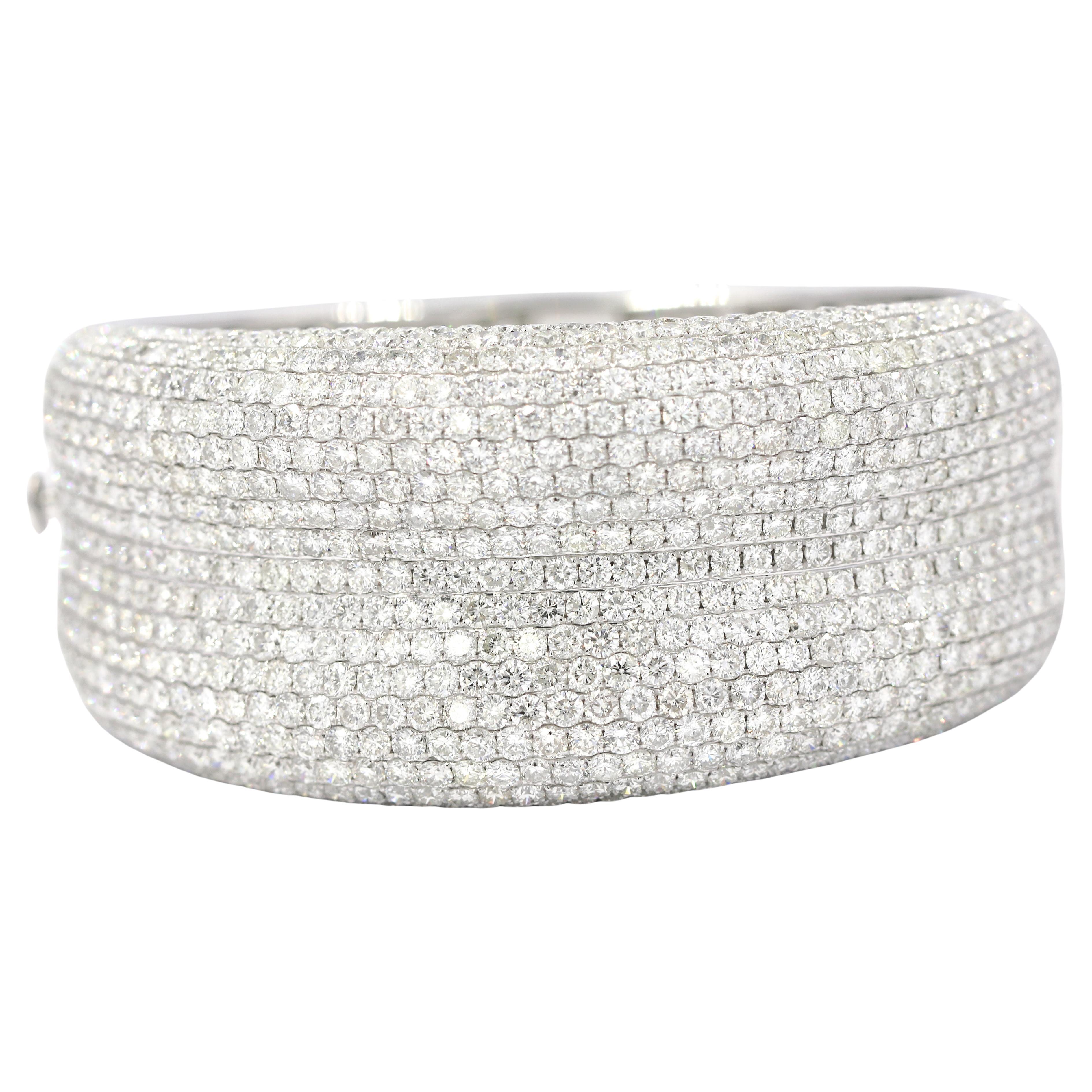 20.45 Carat Natural Diamond Encrusted Bangle Bracelet 18K White Gold 2.8 Inch For Sale