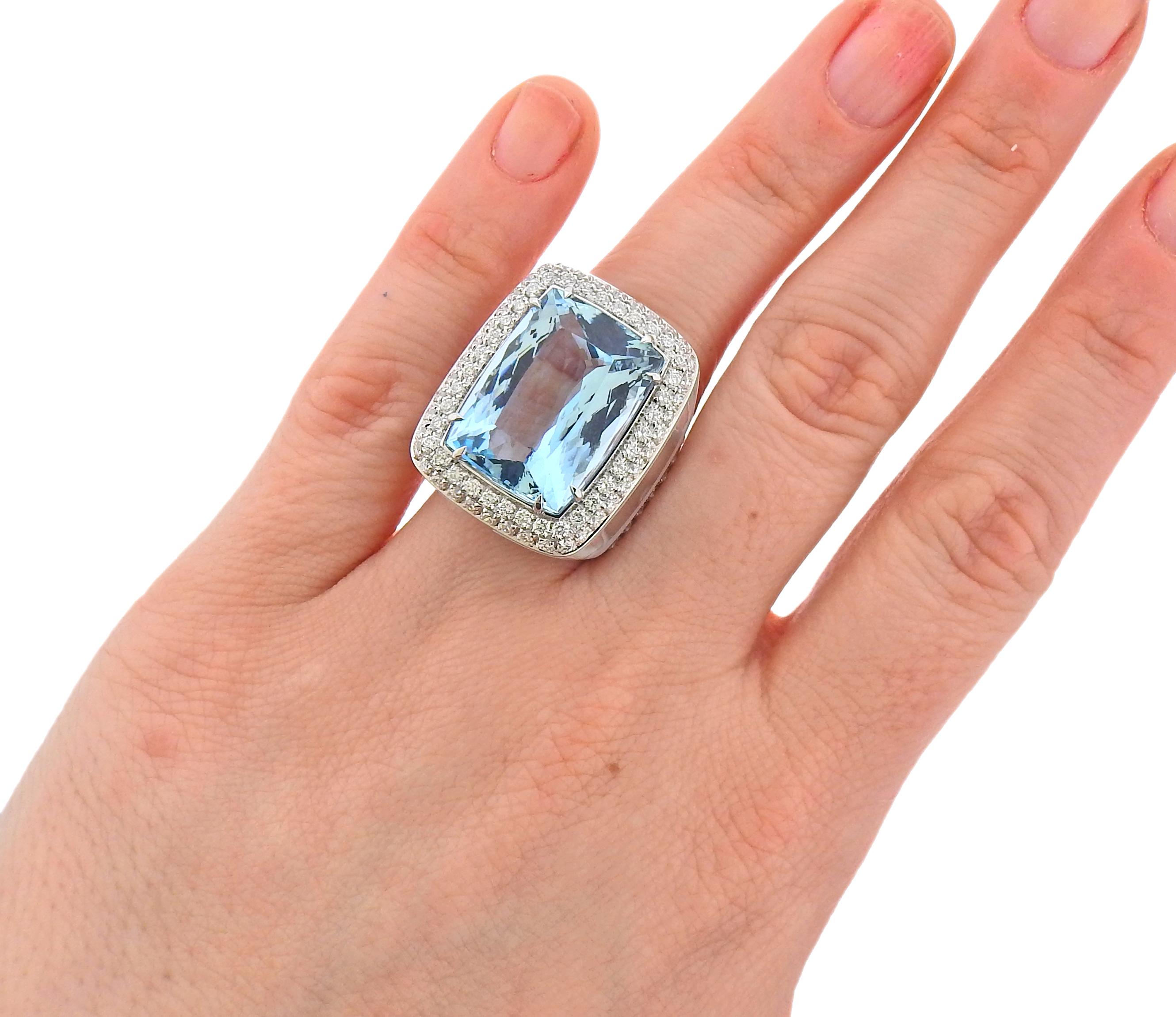 Women's 20.47 Carat Aquamarine Diamond Crystal Gold Cocktail Ring