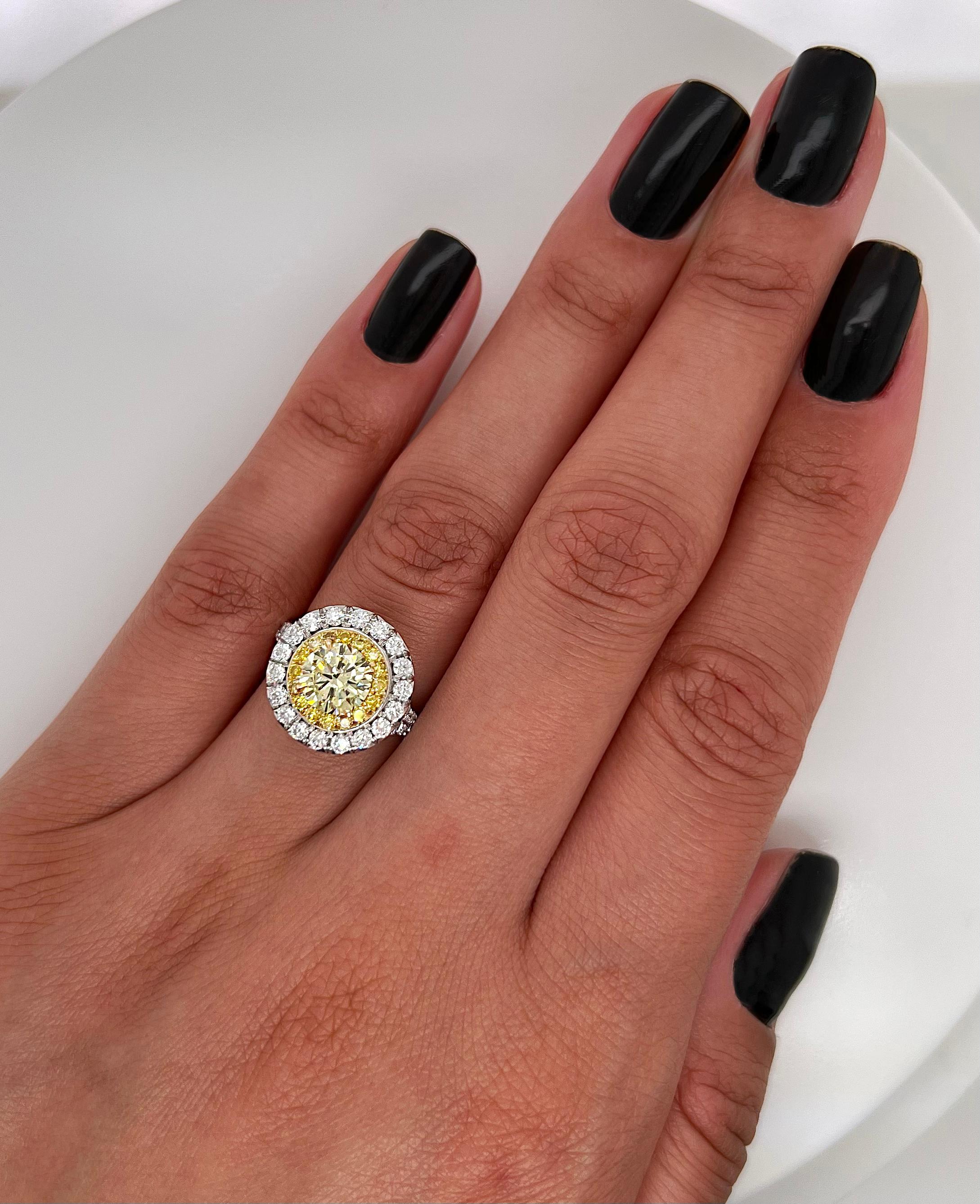 2.04 Total Carat Fancy Yellow Diamond Ladies Engagement Ring GIA In New Condition For Sale In New York, NY