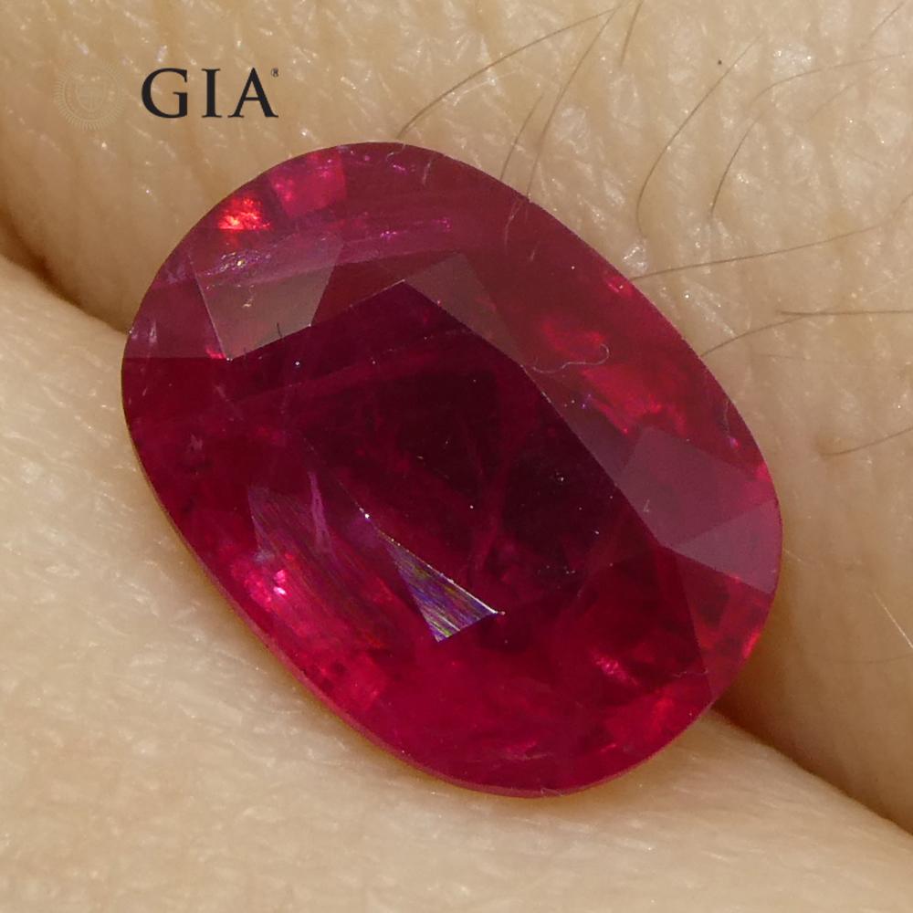 Taille coussin 2.04ct Coussin Rubis Vivid Rouge Certifié GIA Mozambique en vente