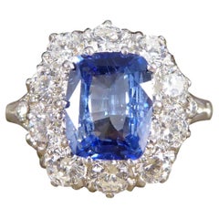 Used 2.04ct Sapphire and 1.25ct Diamond Cluster Ring in 18ct White Gold and Platinum