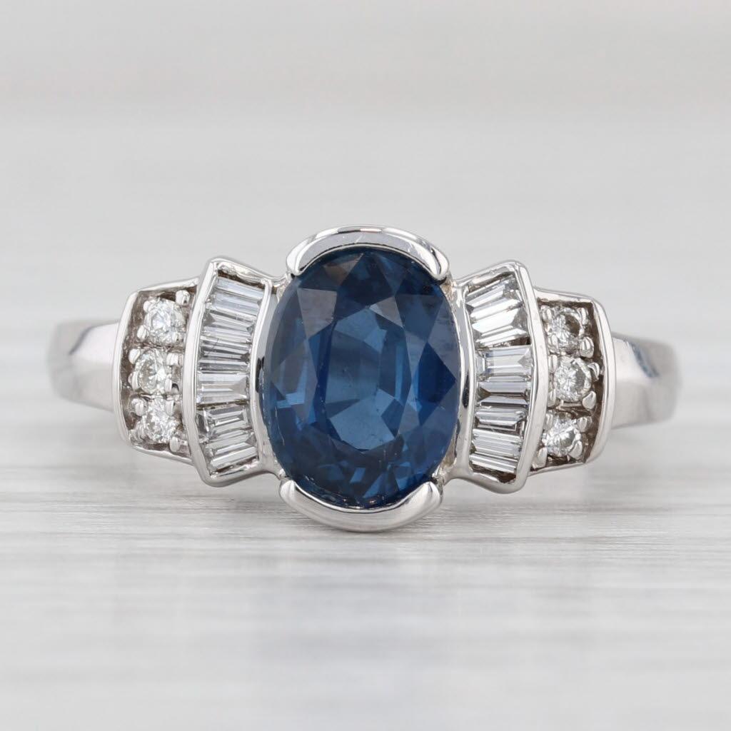 Anello di diamanti con zaffiro blu da 2,04 ctw in oro bianco 14k, misura 6,5, fidanzamento In condizioni buone in vendita a McLeansville, NC