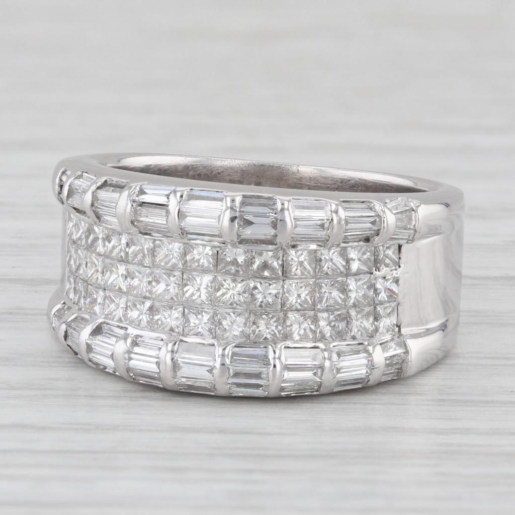 2.04ctw Diamond 18k White Gold Band Size 6.75 Ring Bon état - En vente à McLeansville, NC