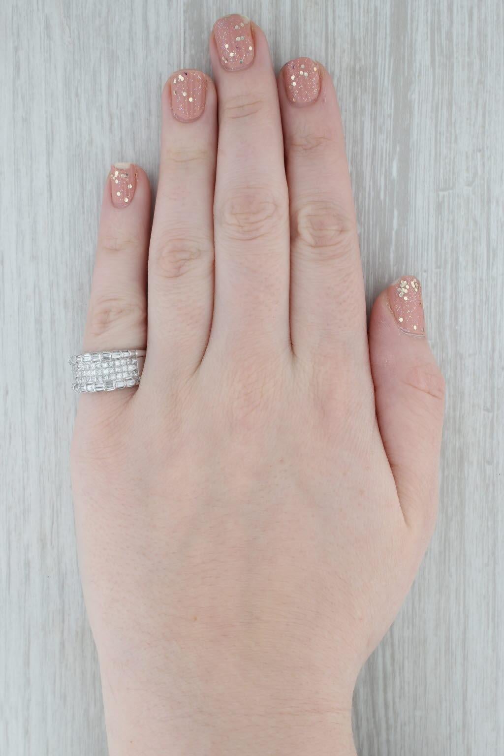 2.04ctw Diamond 18k White Gold Band Size 6.75 Ring Pour femmes en vente