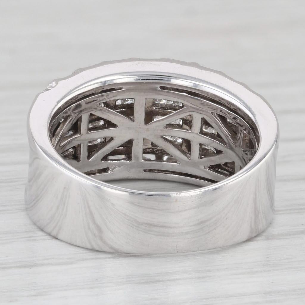 2.04ctw Diamond 18k White Gold Band Size 6.75 Ring en vente 2