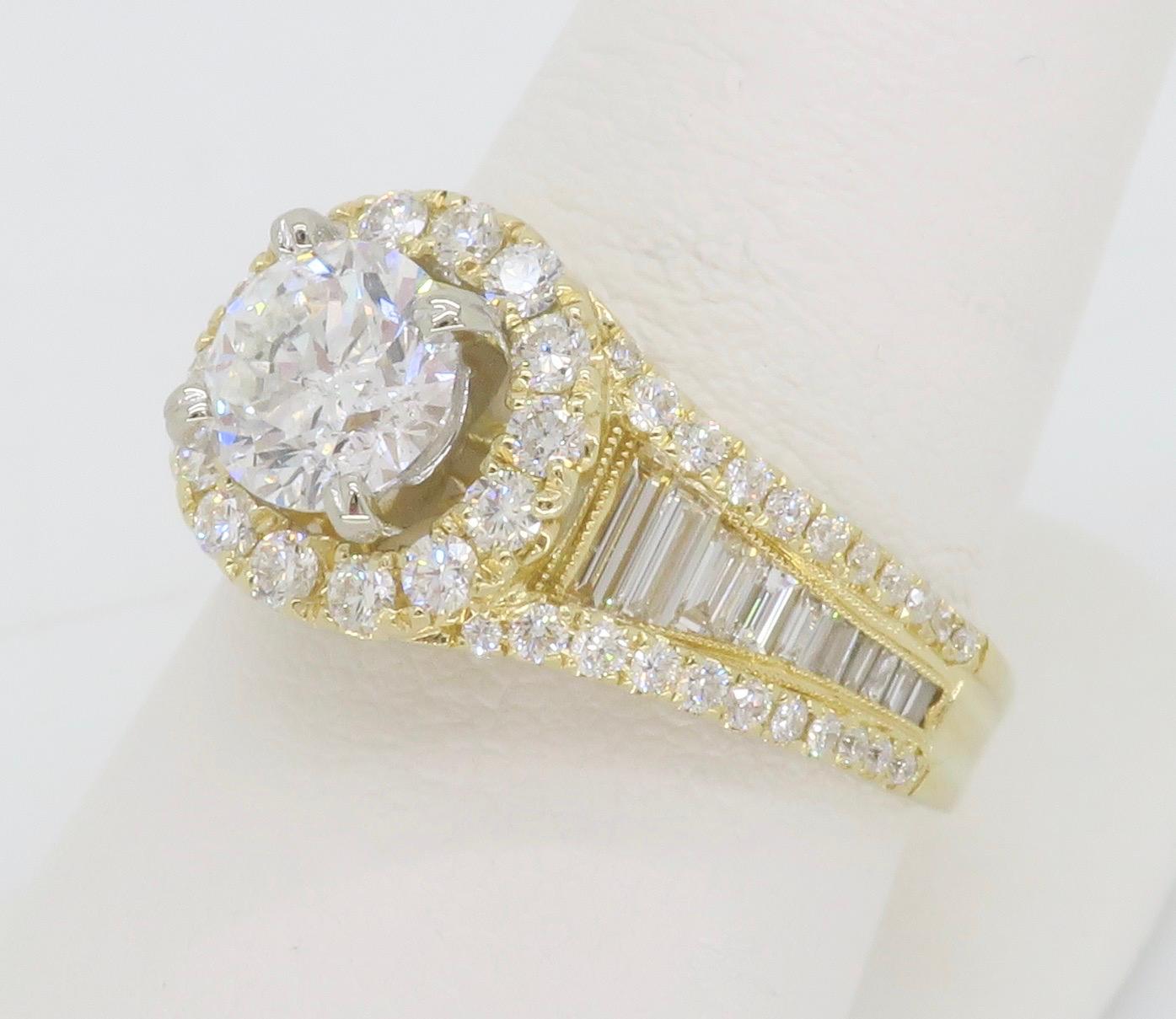 Round Cut 2.04CTW Diamond Engagement Ring in 14k Yellow Gold For Sale