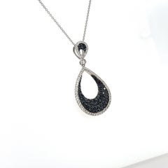 Collier chaîne pendentif en or blanc avec diamant noir de 2,05 carats