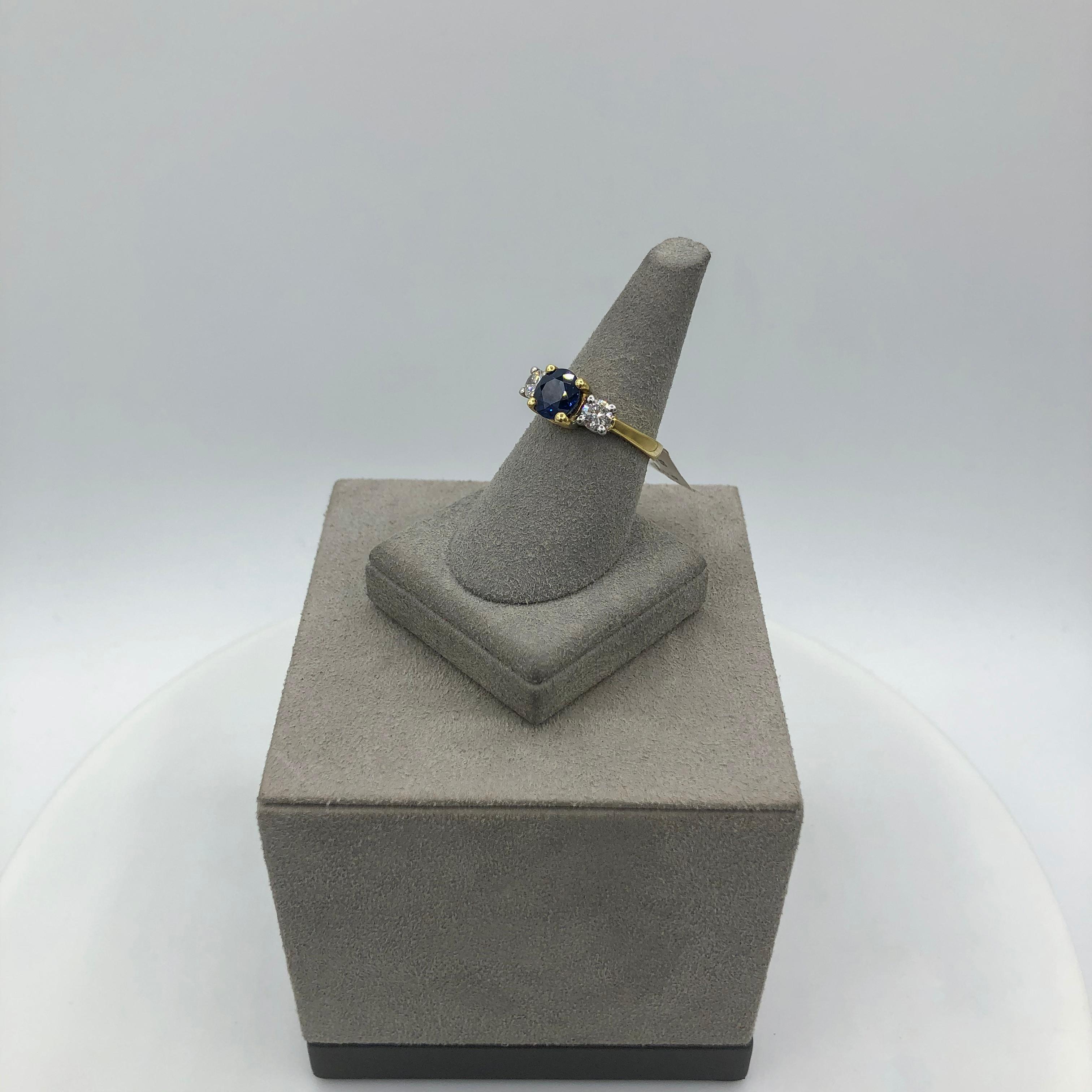 Roman Malakov 2.05 Carat Blue Sapphire and Diamond Three-Stone Engagement Ring For Sale 4