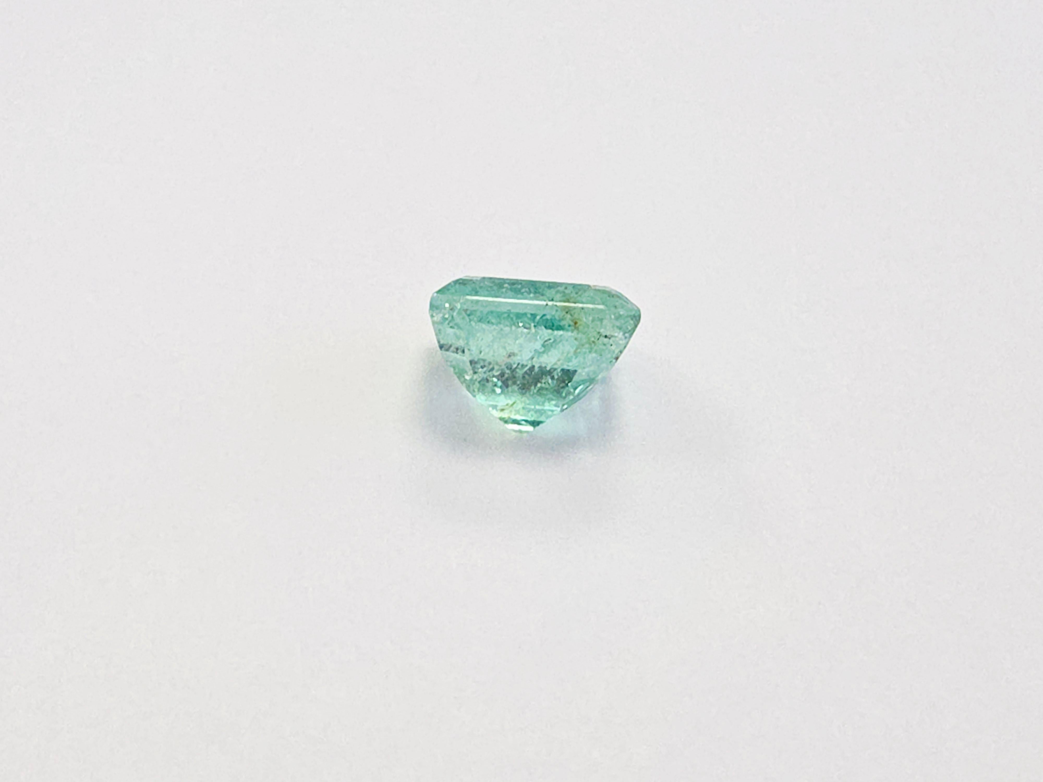 2.05 Carat Colombian Emerald – Loose Natural Gemstone

A striking 2.05 -carat Colombian emerald, showcasing the rich green hues that define the finest emeralds from Colombia.  

Color: Vivid green with excellent saturation

Clarity: Natural