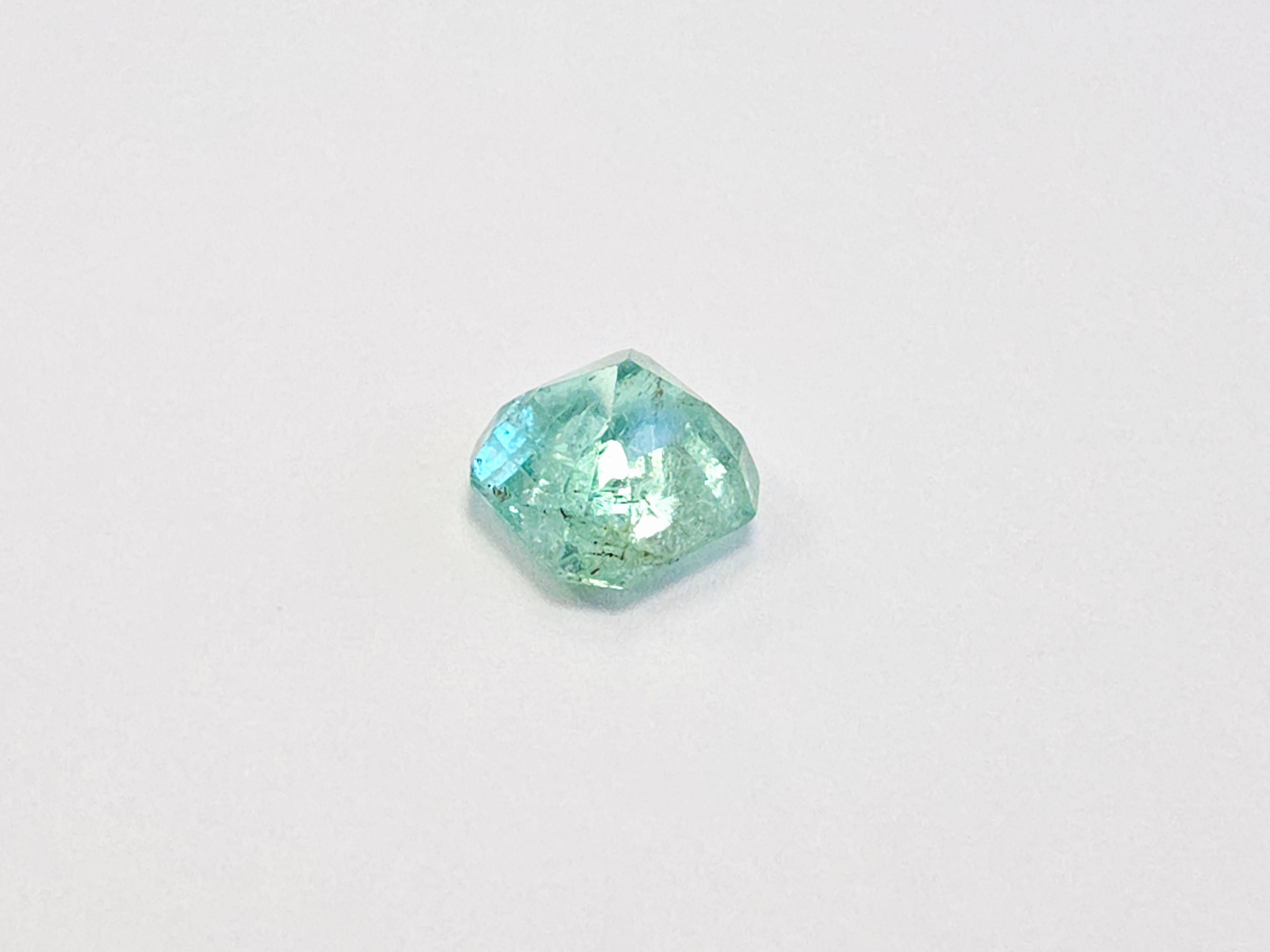 Modern 2.05 Carat Colombian Emerald – Loose Natural Gemstone For Sale