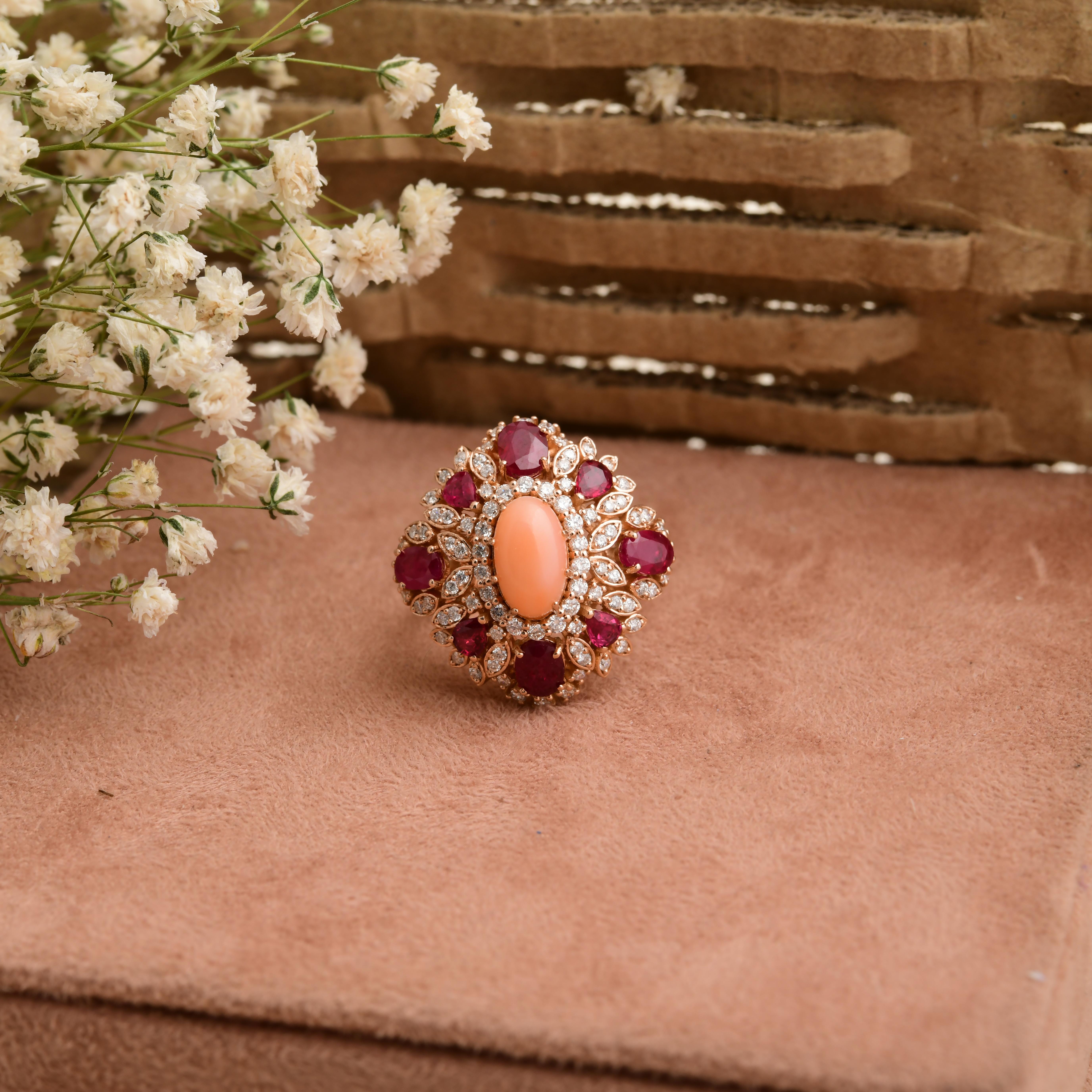 2.05 Carat Coral 2.65 Carat Ruby 0.83 Carat SI/H Diamond 18 Karat Rose Gold Ring In New Condition For Sale In Diera, Dubai