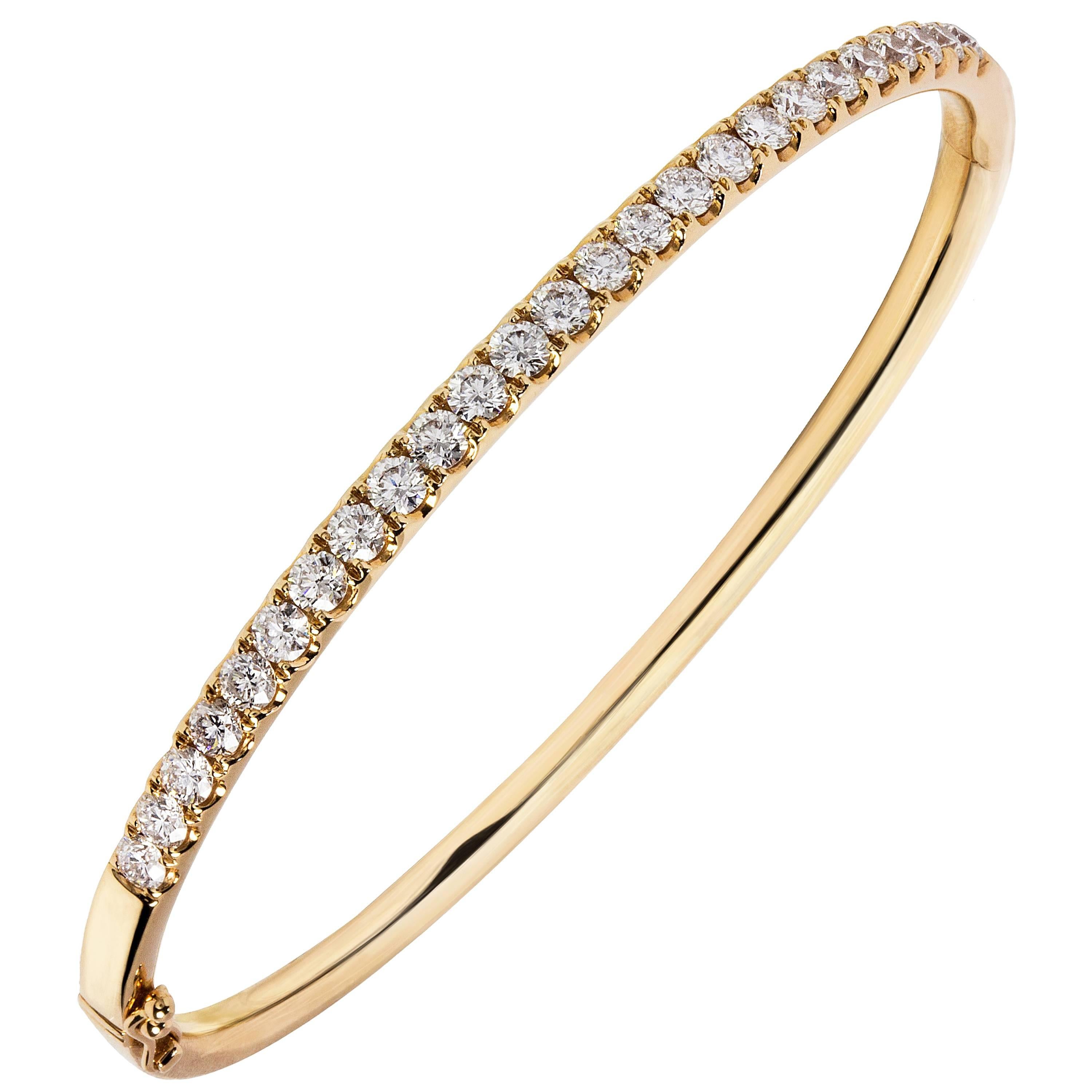 2.05 Carat Diamond Bangle Bracelet in 18 Karat Rose Gold