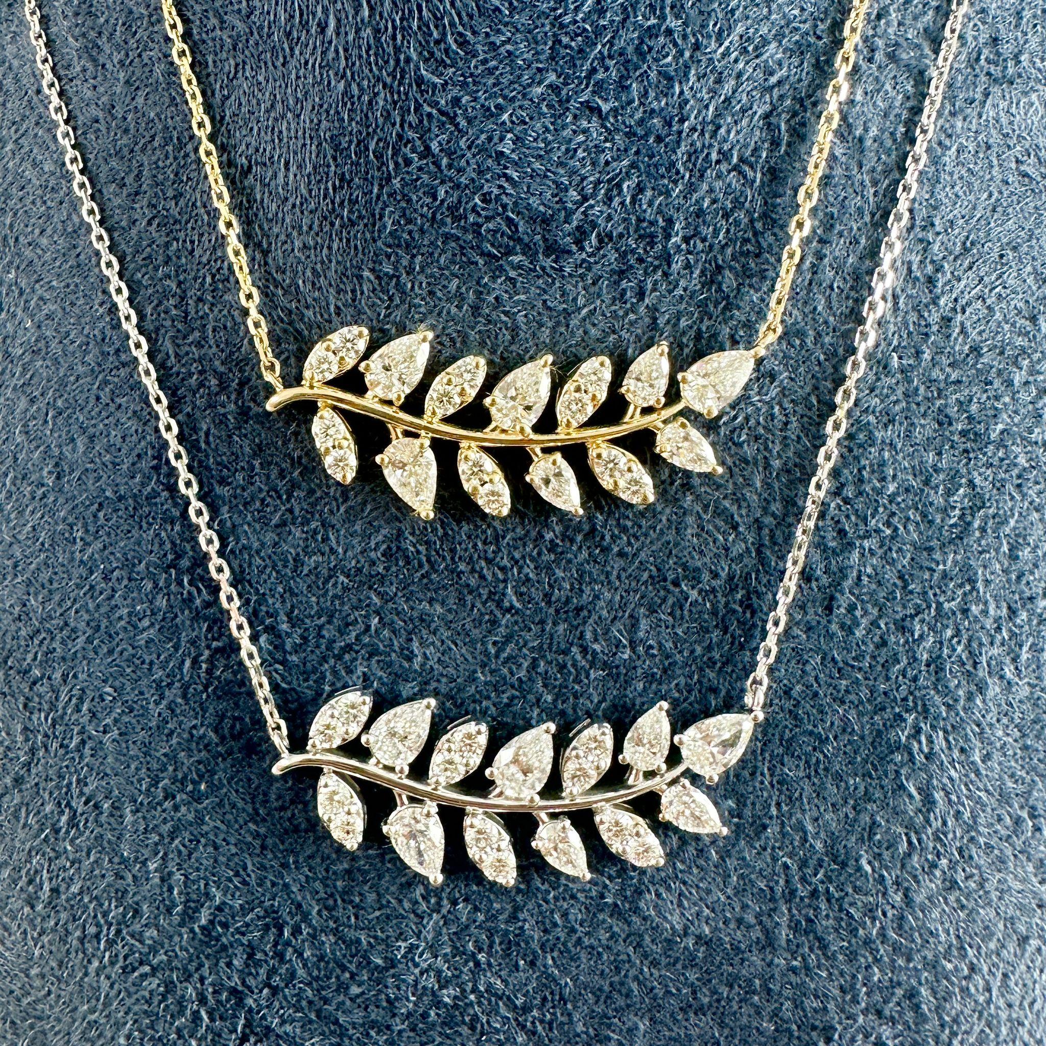 Collier feuille en or blanc 14 carats, 2,05 carats, 17 pouces Pour femmes en vente