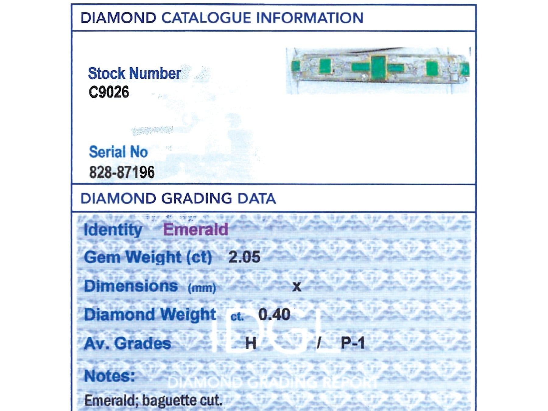 Smeraldo da 2,05 carati e diamante da 0,40 carati, spilla a barretta in oro giallo 9k, circa 1910 in vendita 3