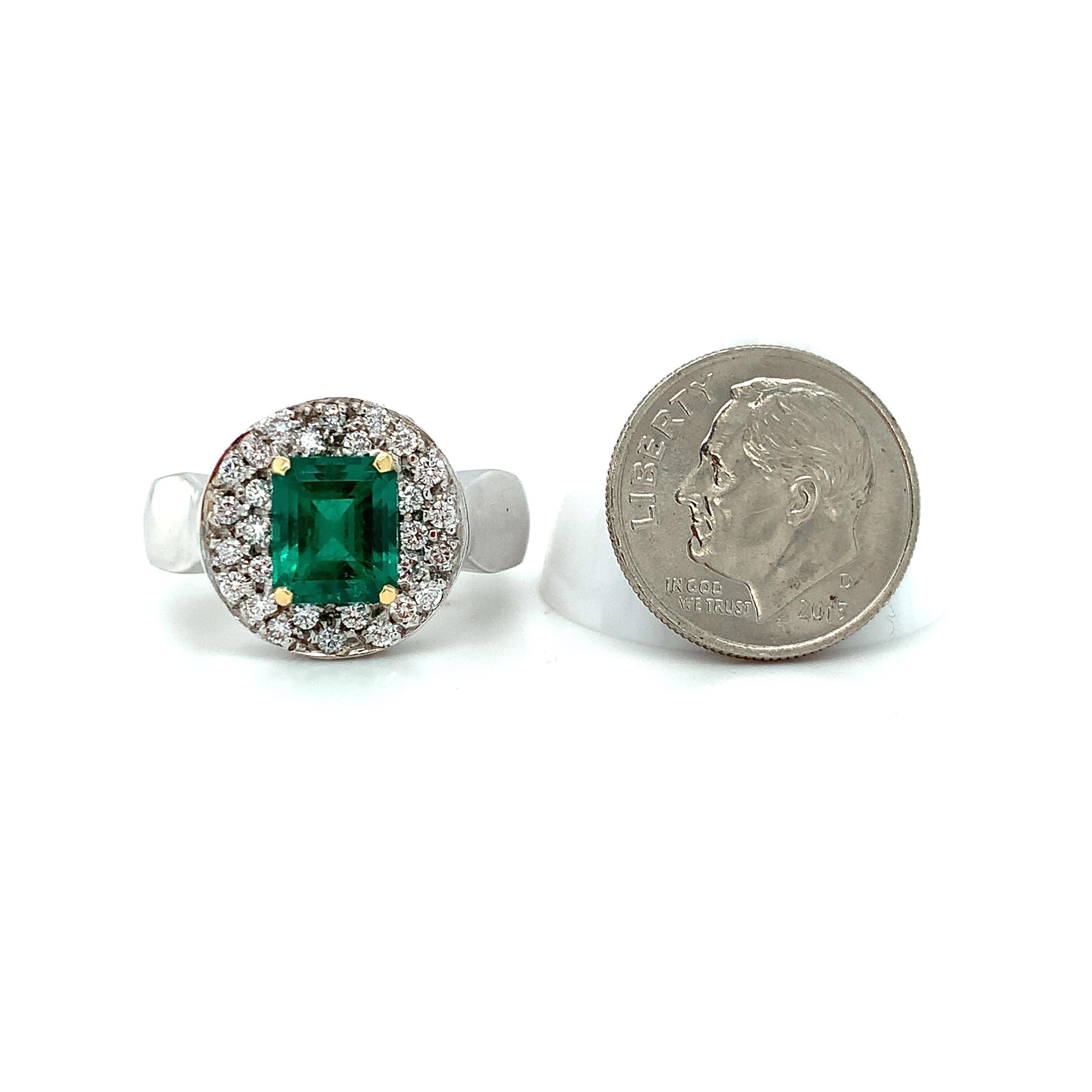 Emerald and Diamond Cocktail Ring in White Gold, 2.05 Carats For Sale 4