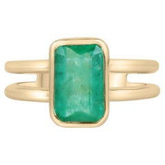 2.05 Carat Emerald Statement 14K White Gold A Classic Statement