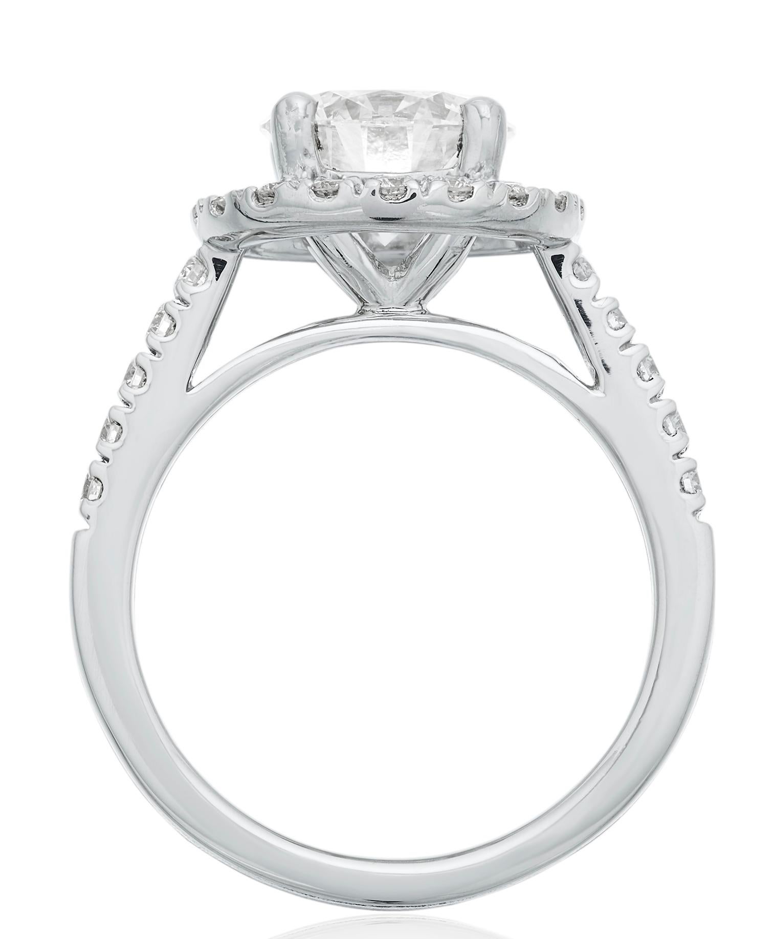 GIA Certificado Single Stone Diamante Redondo 2.05ct F, VVS2 Anillo de Compromiso Moderno en venta