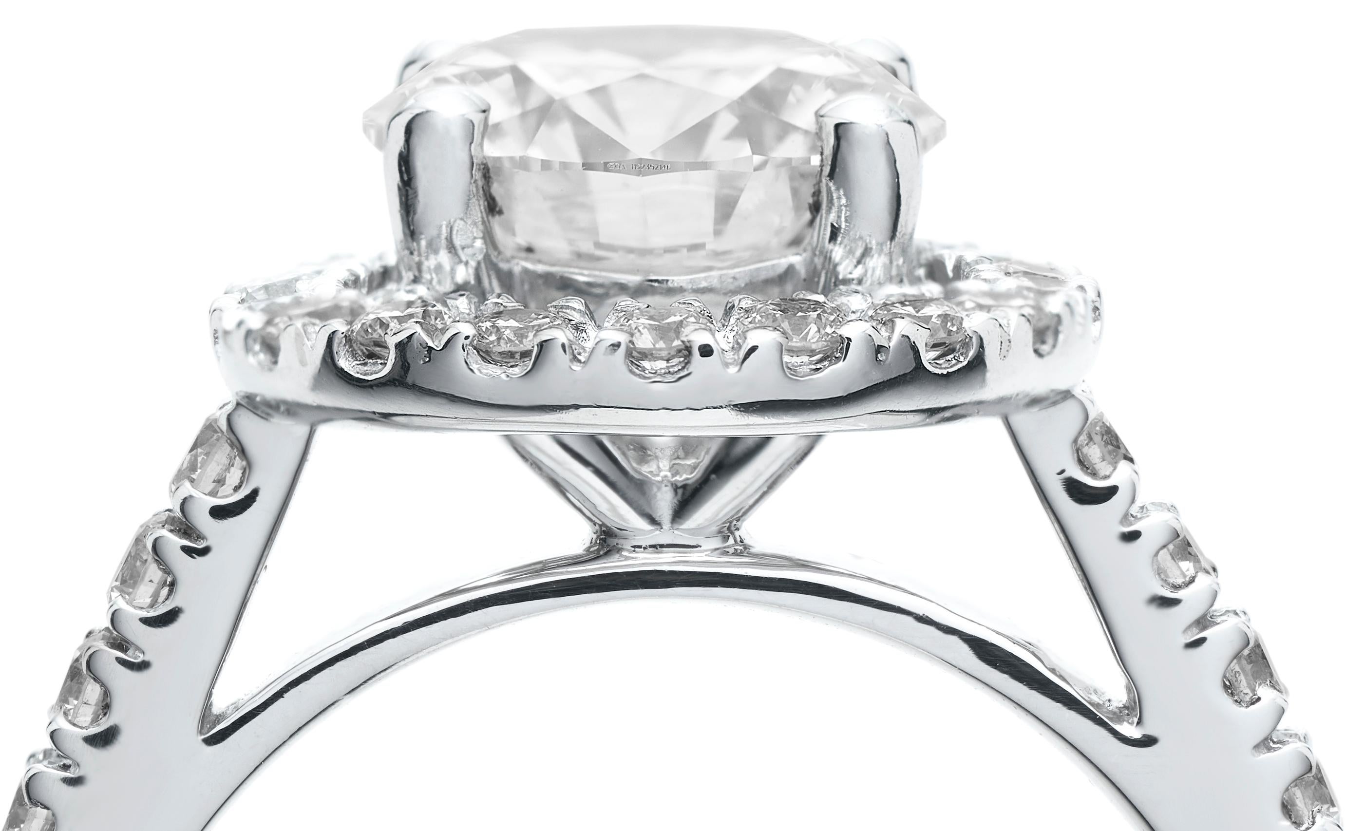GIA Certificado Single Stone Diamante Redondo 2.05ct F, VVS2 Anillo de Compromiso Corte redondo en venta
