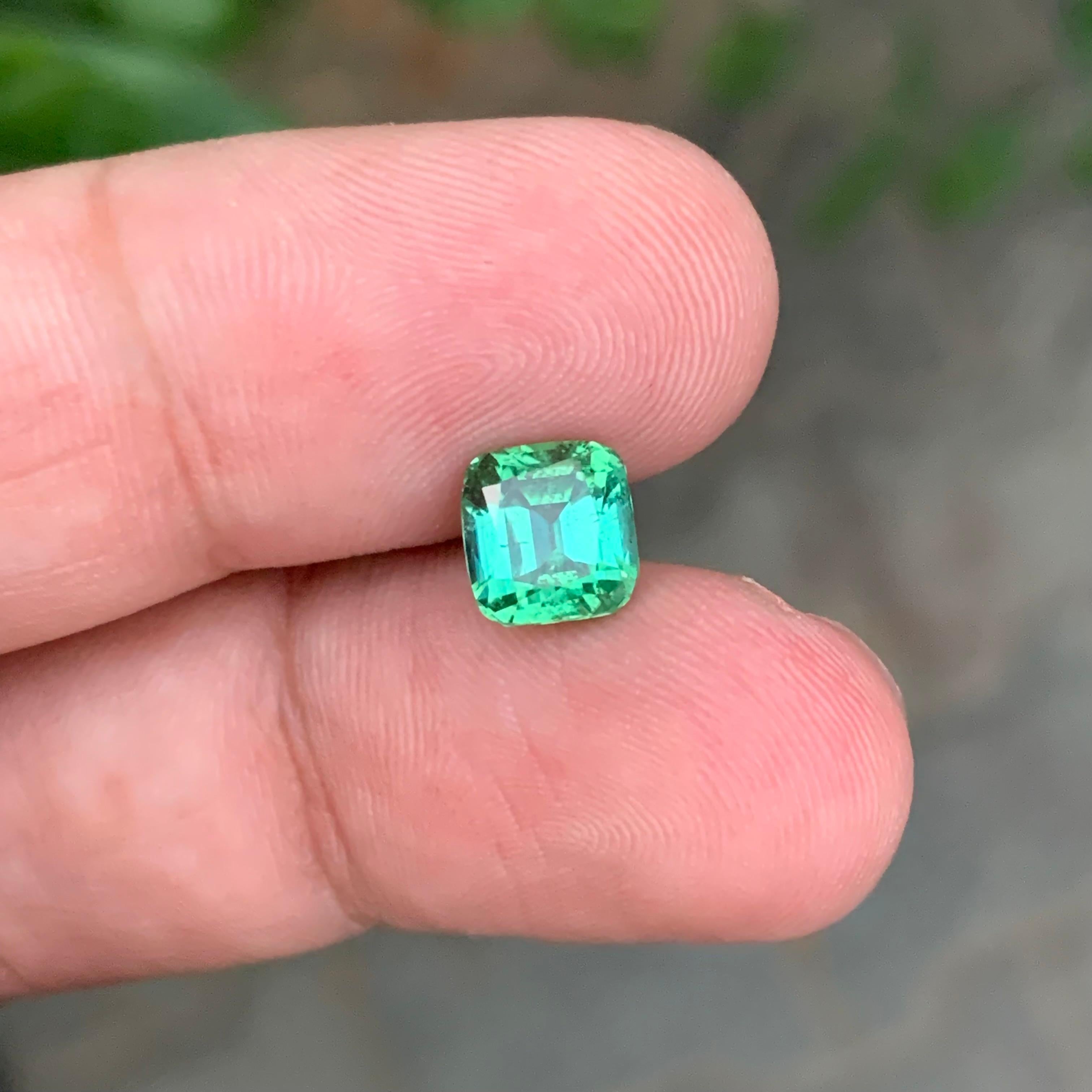 2.05 Carat Natural Loose Blue Green Tourmaline Cushion Shape Gem en vente 5