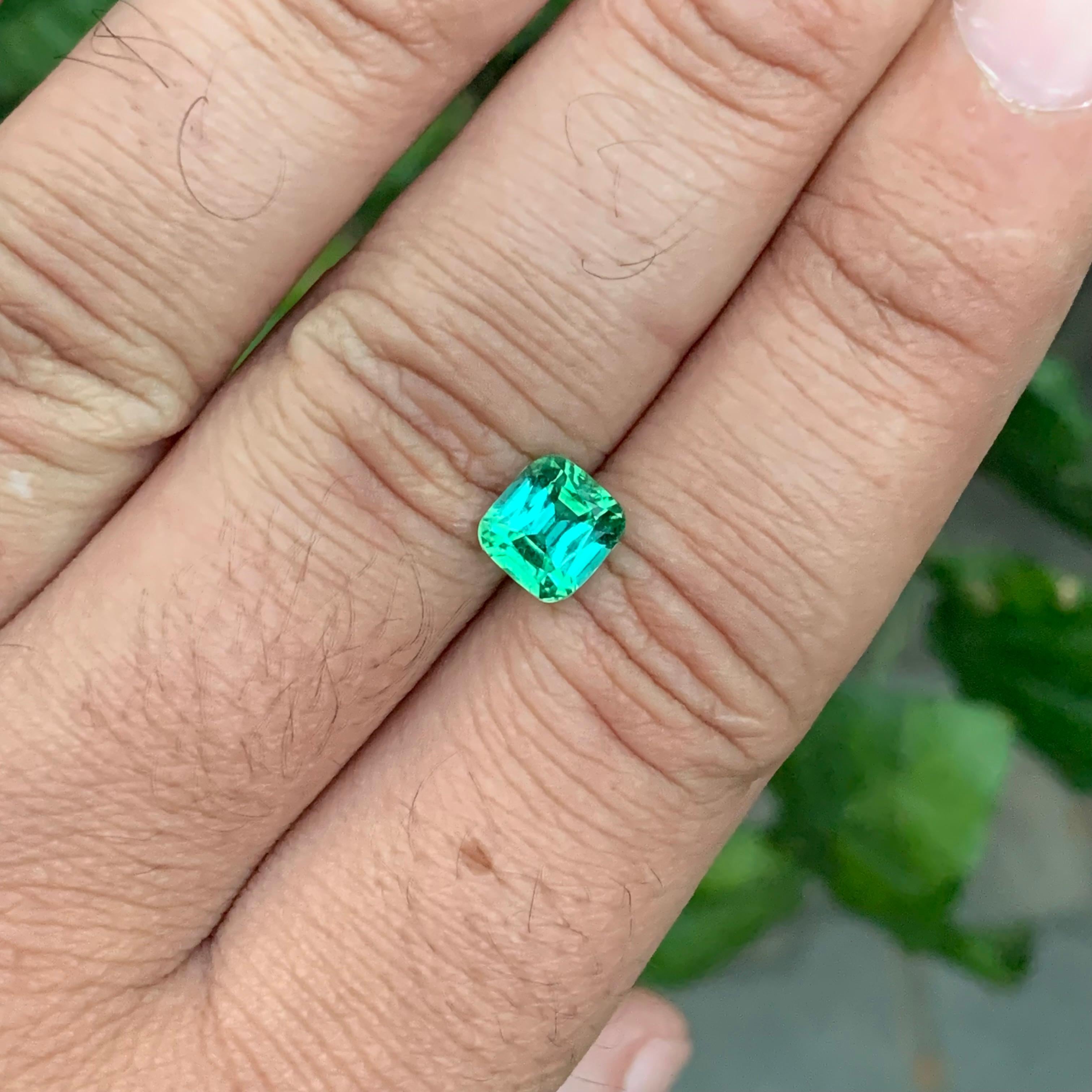 2.05 Carat Natural Loose Blue Green Tourmaline Cushion Shape Gem en vente 7
