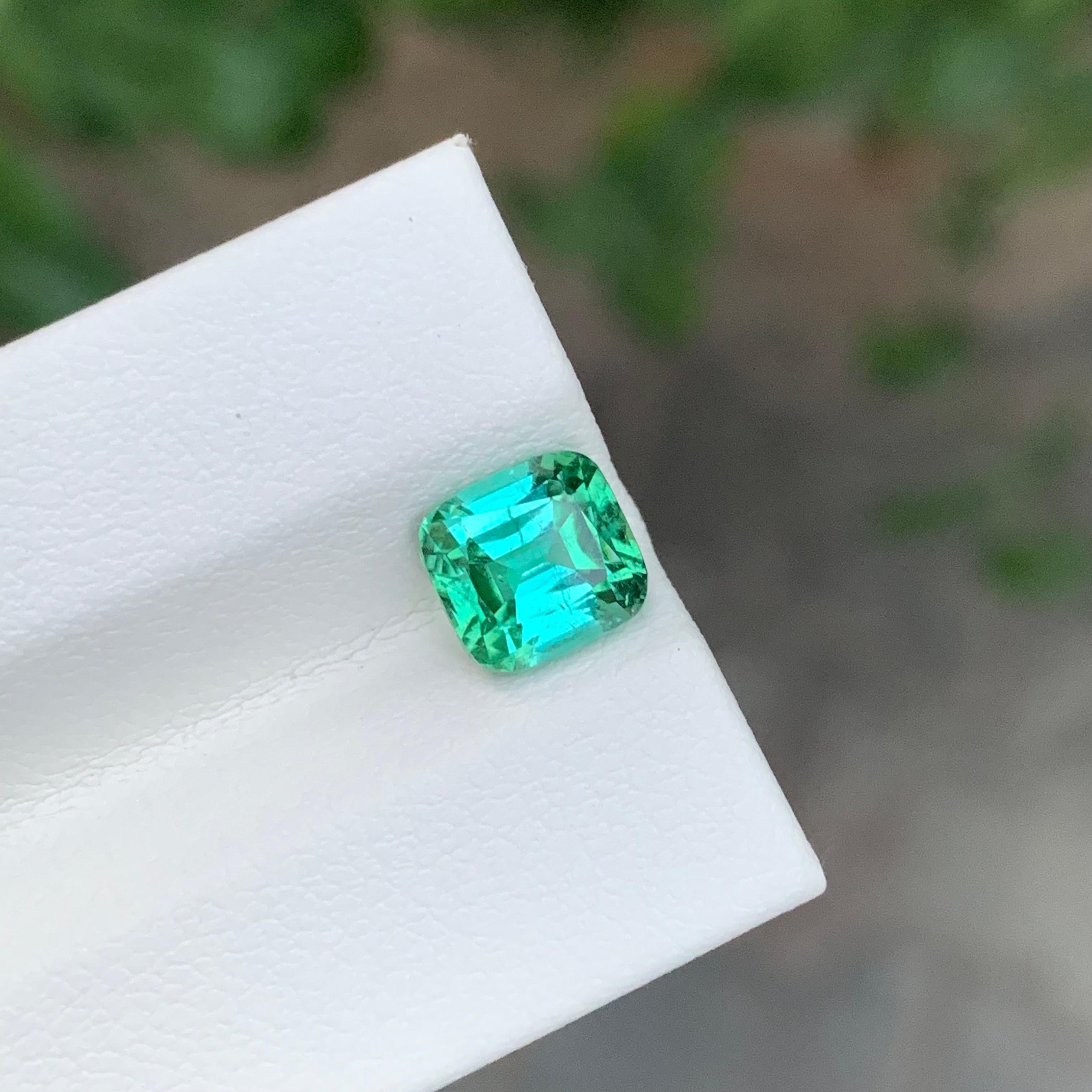 2.05 Carat Natural Loose Blue Green Tourmaline Cushion Shape Gem Unisexe en vente