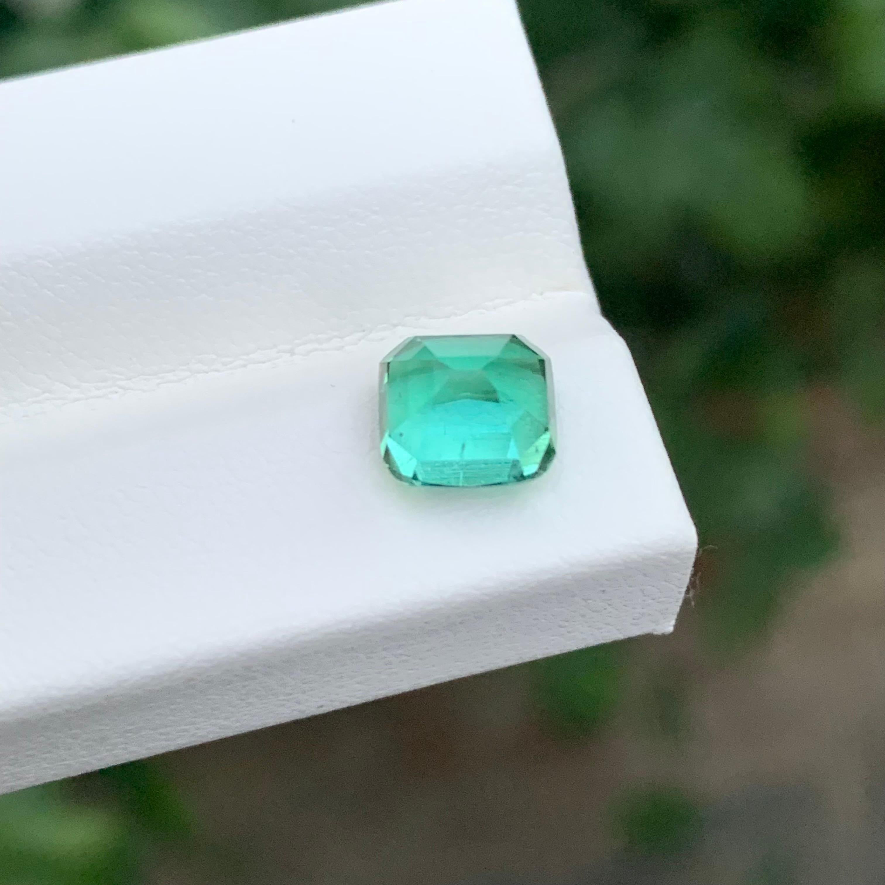 2.05 Carat Natural Loose Blue Green Tourmaline Cushion Shape Gem en vente 1
