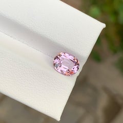 2,05 Karat Natürlicher Loser Hellrosa Spinell Kissenform Edelstein aus Tansania