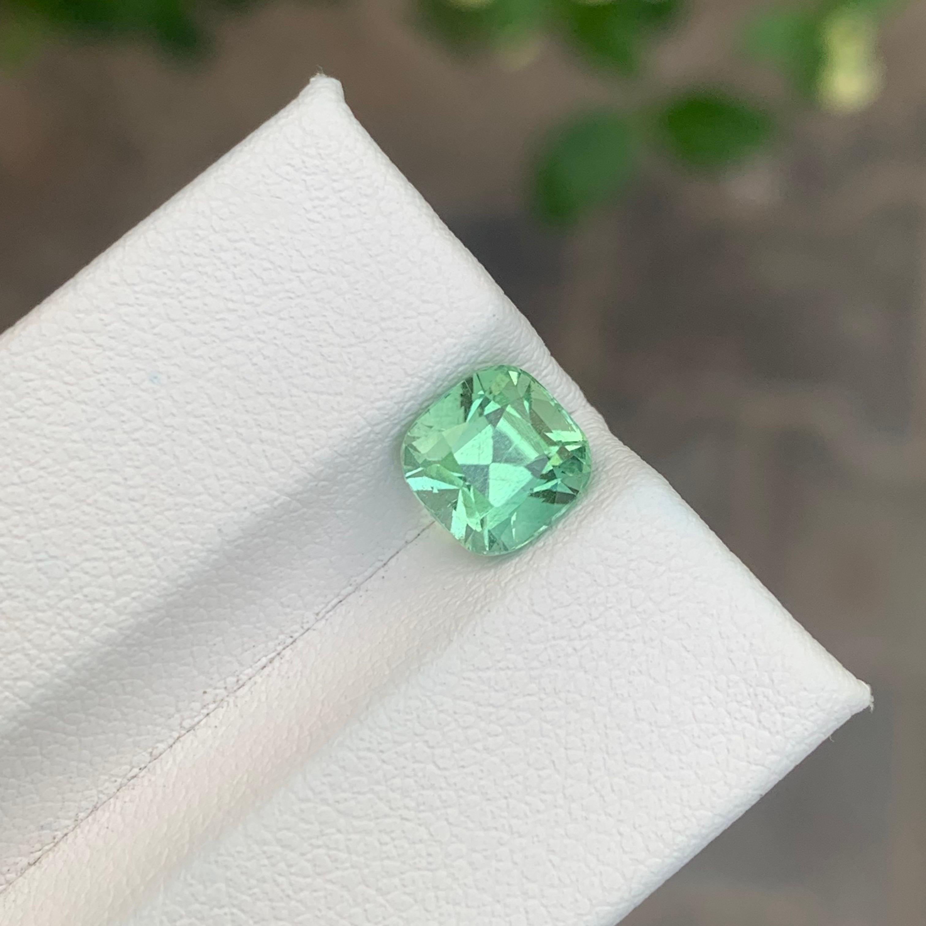 da uomo o donna 2.05 carati di tormalina verde menta naturale sfusa a forma di cuscino in vendita