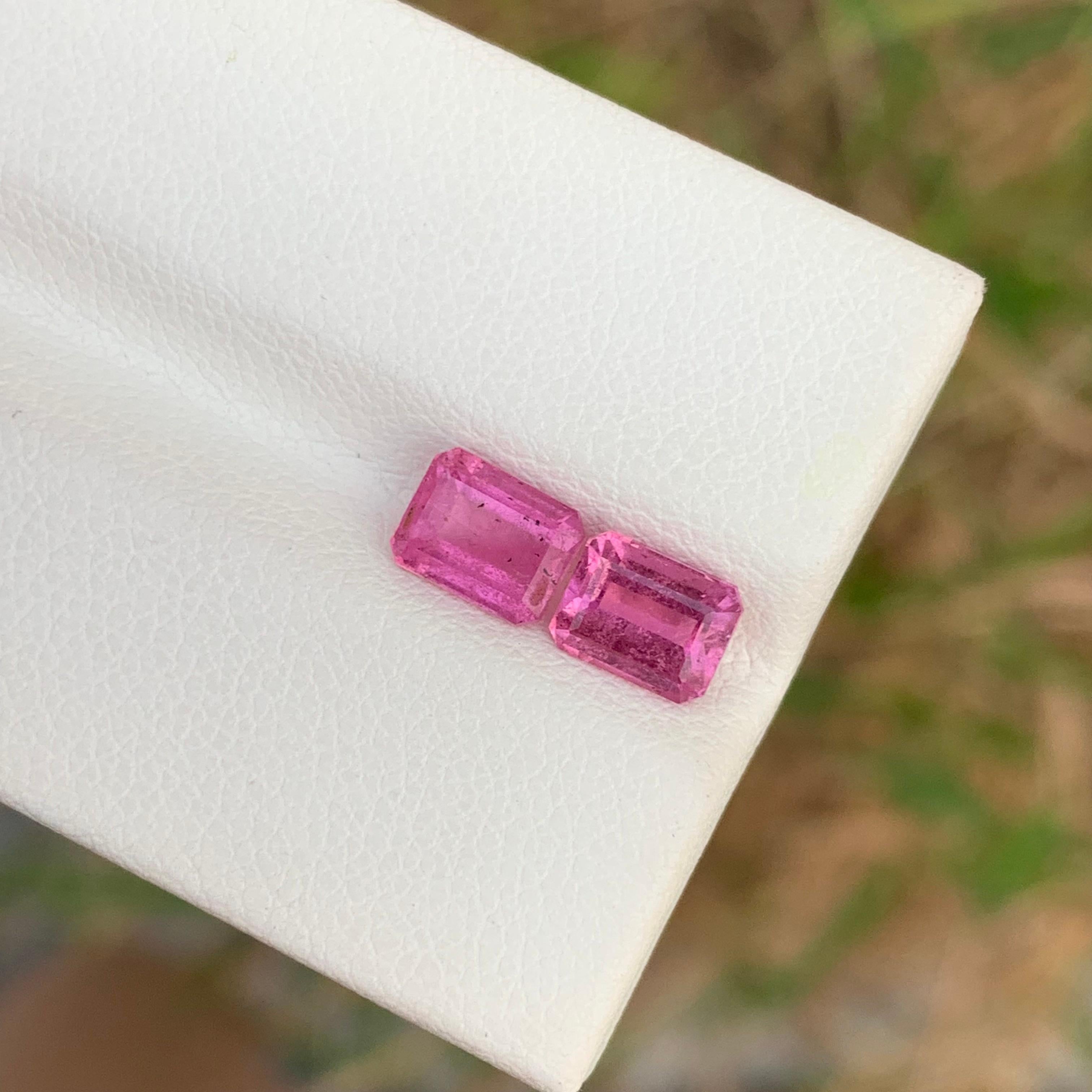 Piezas de turmalina rosa suelta natural de 2,05 quilates para pendientes Corte esmeralda en venta
