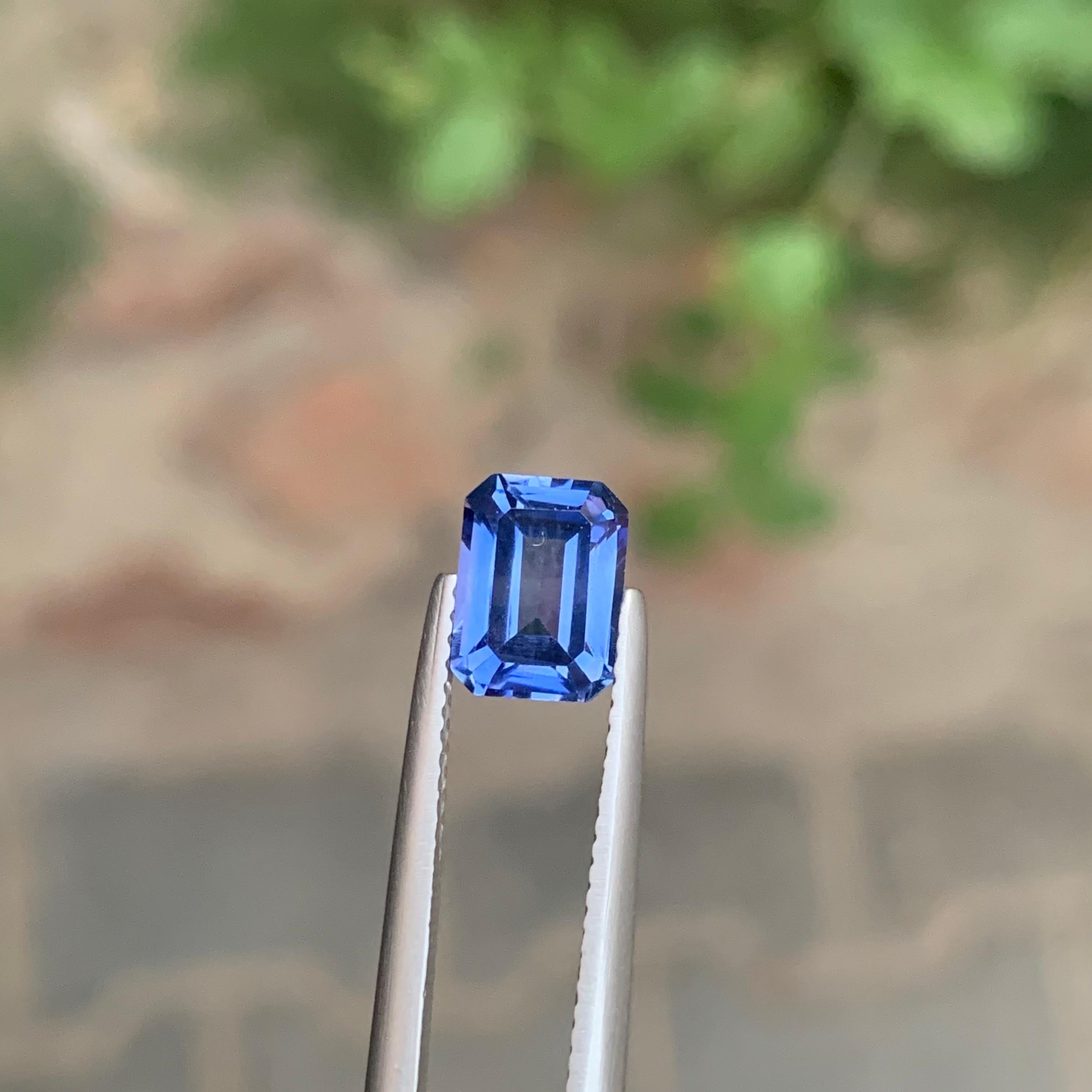 2.05 Carat Natural Loose Tanzanite Emerald Shape Gemstone From Tanzania In New Condition For Sale In Peshawar, PK